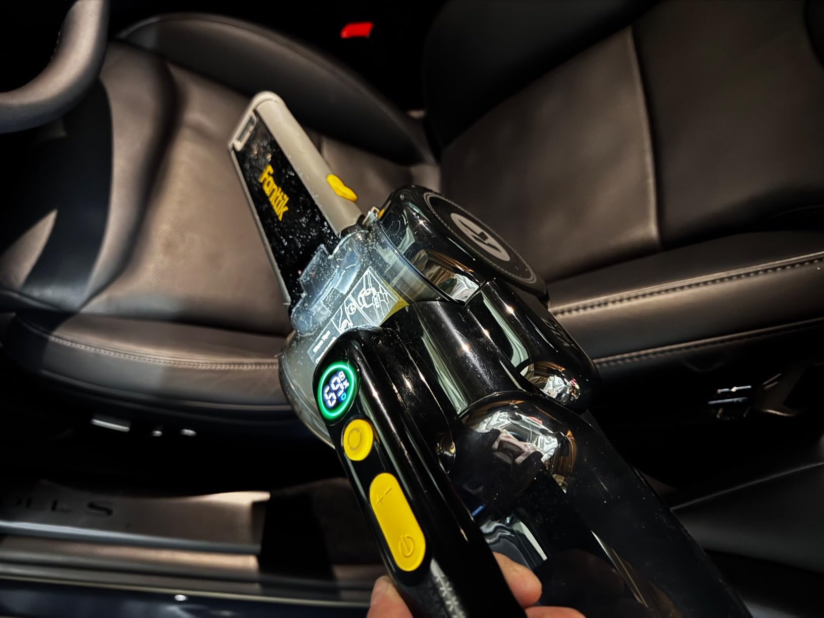 Fanttik Fold V10 APEX Pivot Cordless Car Vacuum, 17000Pa Handheld Vacuum Suction Power, Smart LED Display, Portable for Car Home Pet (Deluxe with Flexible Hose&Pet Brush) customer photo 2
