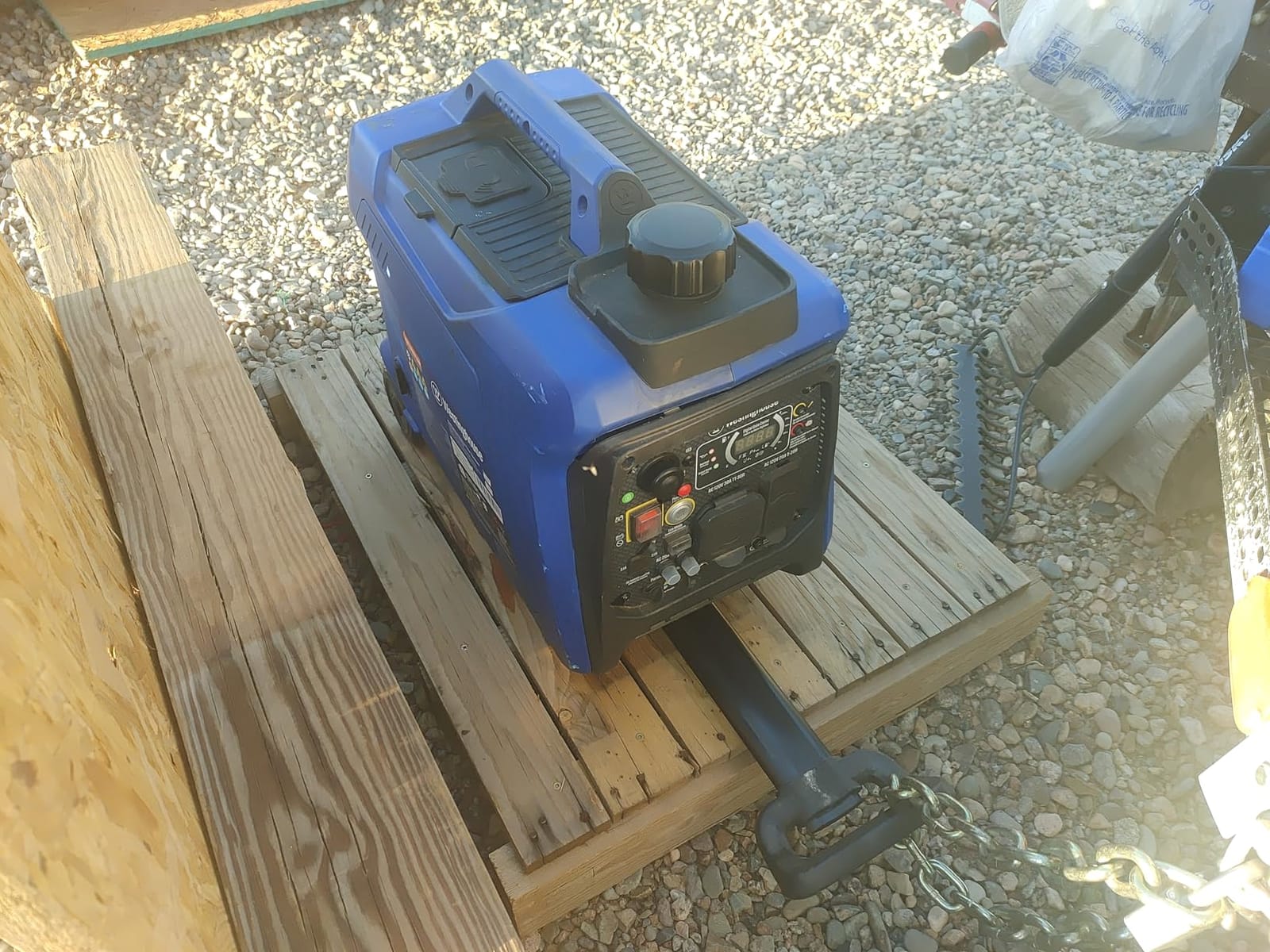 Westinghouse 4000 Peak Watt Super Quiet Dual Fuel Portable Inverter Generator, Wheel & Handle Kit, Gas & Propane Powered, RV Ready, CO Sensor, Parallel Capable customer photo 2