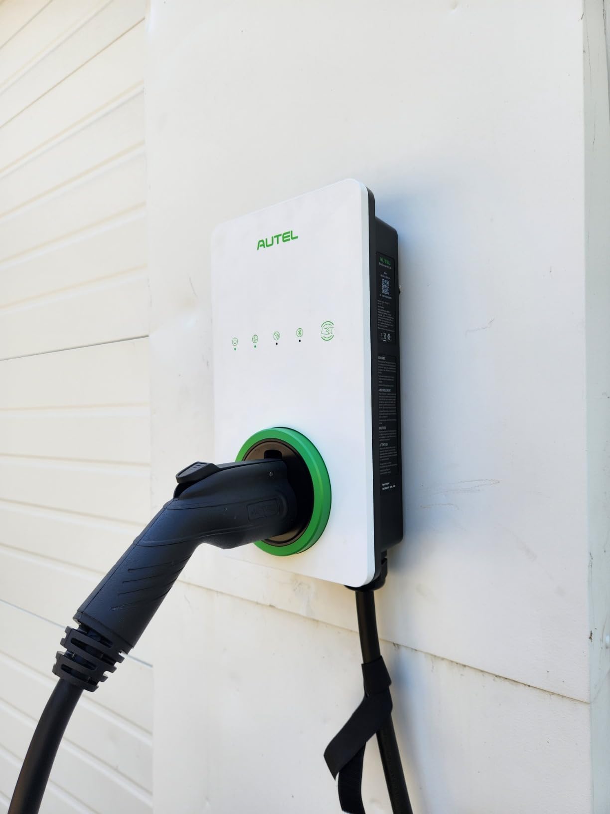 Autel MaxiCharger Level 2 EV Charger up to 40Amp, 240V, Indoor/Outdoor Fast Electric Vehicle Charging Station with Flexible 25-Foot Cable, NEMA 14-50 Plug (White) customer photo 1
