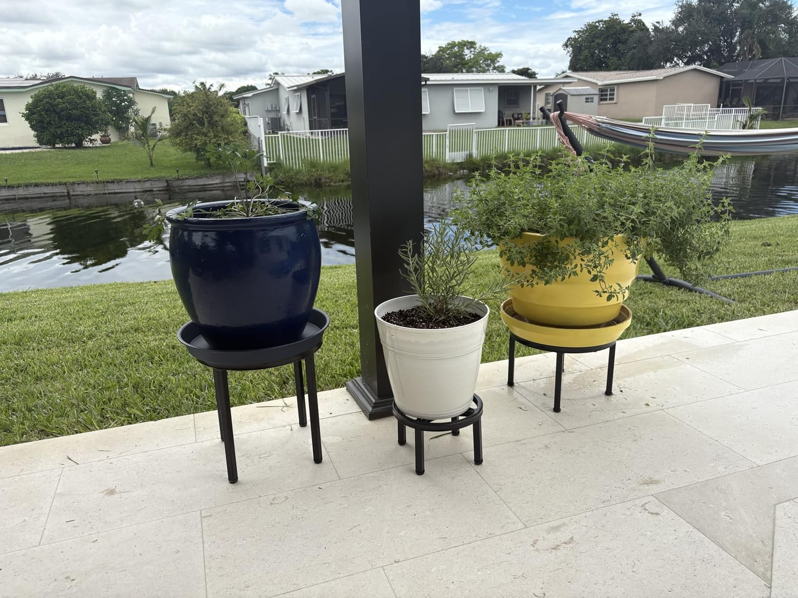 Zhongma Set of 4 Fully Assembled Metal Plant Stand for Heavy Potted Plant for Home Indoor and Outdoor, 220 LBS Capacity & Heavy Duty Construction, Sturdy Plant Riser without Installation Required customer photo 1