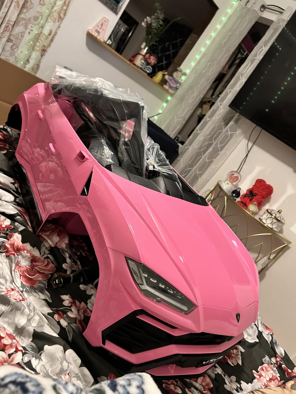 Electric Car for Kids 12V Licensed Lamborghini Ride On Car with Remote Control,Max Speed 2.5Mph,LED Lights,Music Players,Lockable Doors,Spring Suspension,Toddler Cars to Drive,Pink customer photo 2