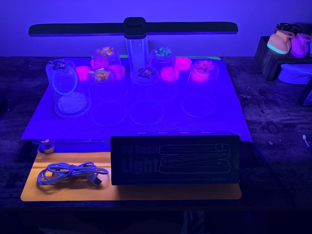 Resiners UV Resin Light, Rechargeable 3-in-1 Foldable UV Lamp, AirWave Pro | Adjustable 3-in-1 Design for Desktop, Handheld or Wall-Mounted Curing of Resin Jewelry, Molds and DIY Crafts, Mint Green customer photo 1