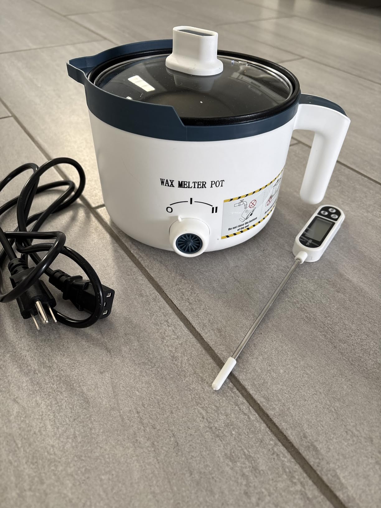 KQU Wax Melting Pot with Thermometer, Electric Wax Melter for Candle Making with Spout 1.5Qt, Small Double Boiler Pot Set for Beginner Adults customer photo 1
