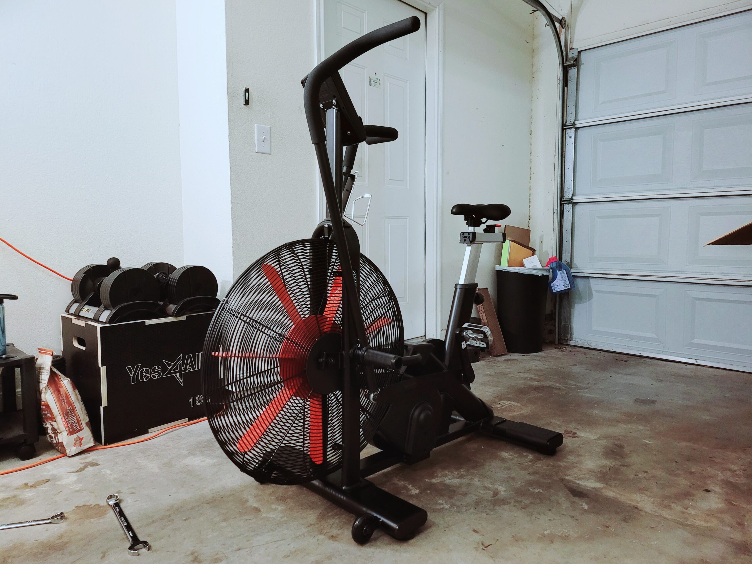 leikefitness Fan Exercise Bike Upright AirBike Indoor Stationary Bicycle with Unlimited Air Resistance System, Heart Rate Compatibility and Tablet Holder for Home Cardio Workout customer photo 1
