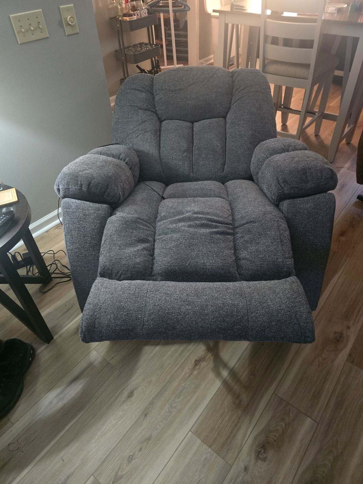 CANMOV Power Lift Recliner Chair with Massage and Heat for Elderly, Overstuffed Wide Recliners, Heavy Duty and Safety Motion Reclining Mechanism with USB Ports, 2 Concealed Cup Holders, Smoke Gray customer photo 1