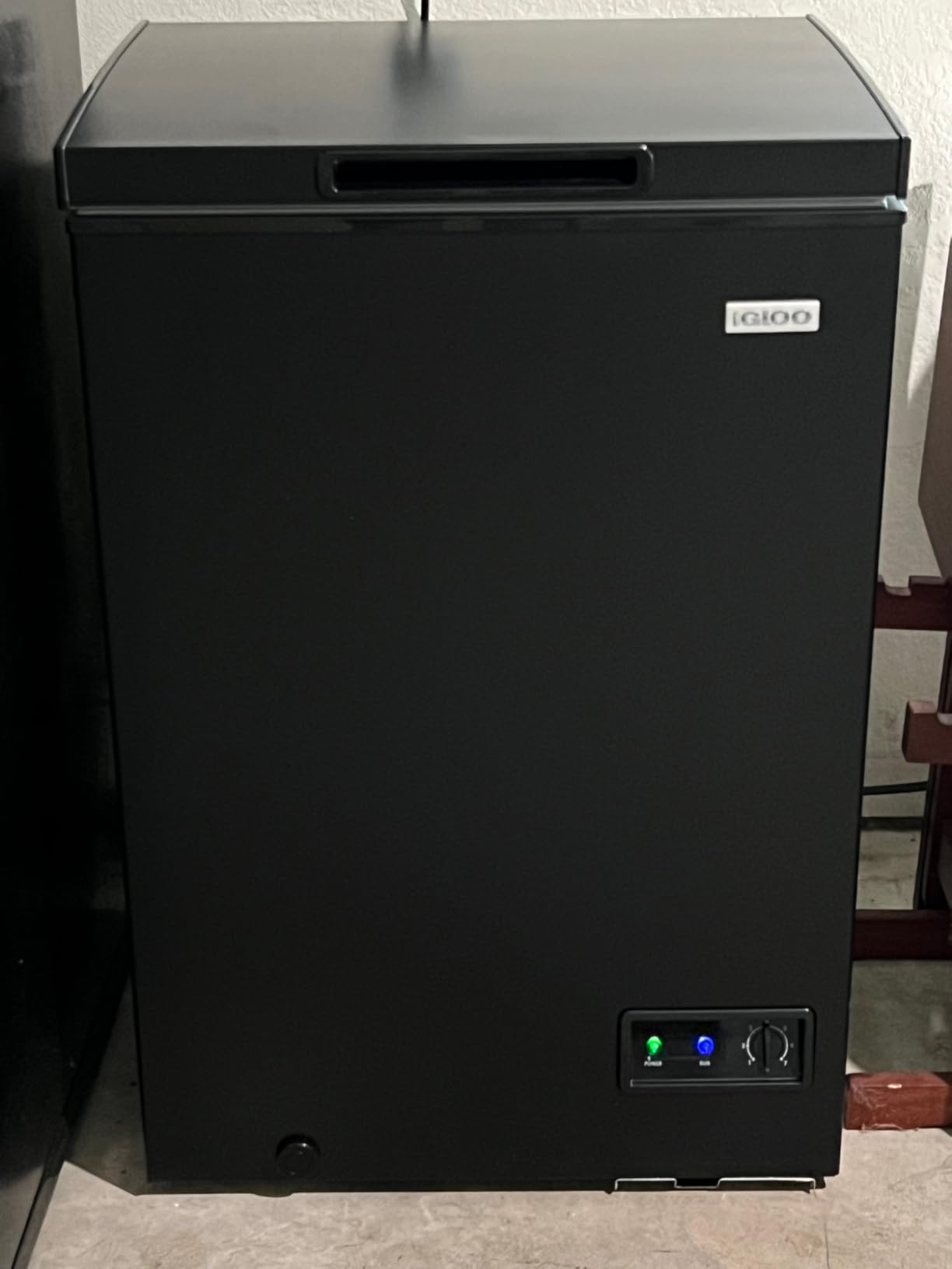 Midea 3.5 Cu Ft. Upright Deep Freezer Chest, Deep Freezer with Quick Freezing System & Adjustable Thermostat for Homes, Garages & Basements, Low Noise Freezer with Removable Basket & LED Lights, White customer photo 1