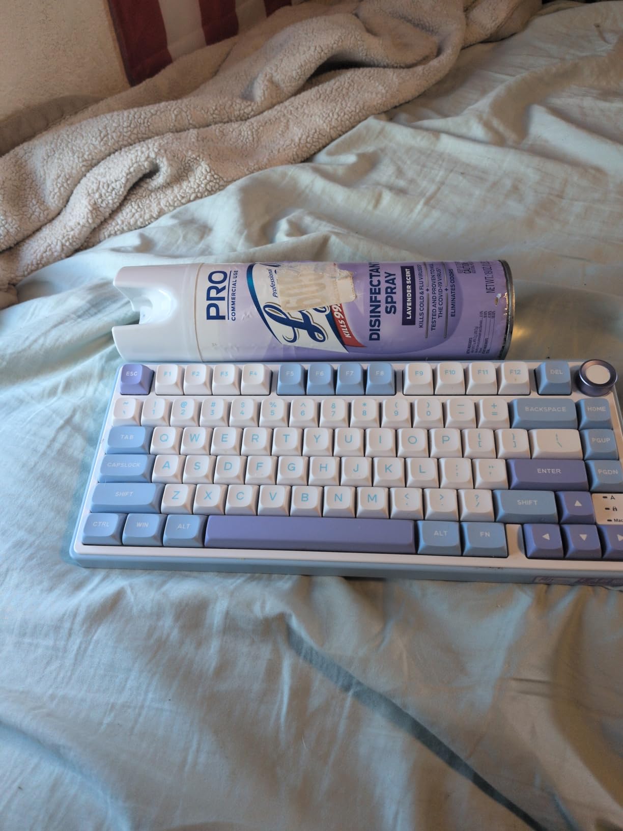 RK ROYAL KLUDGE R75 Wired Mechanical Keyboard with Volume Knob, 75% Mechanical Gaming Keyboard Gasket Mount, Hot Swappable Silver Switch, MDA Profile PBT Keycaps, Creamy Keyboards, Black customer photo 1