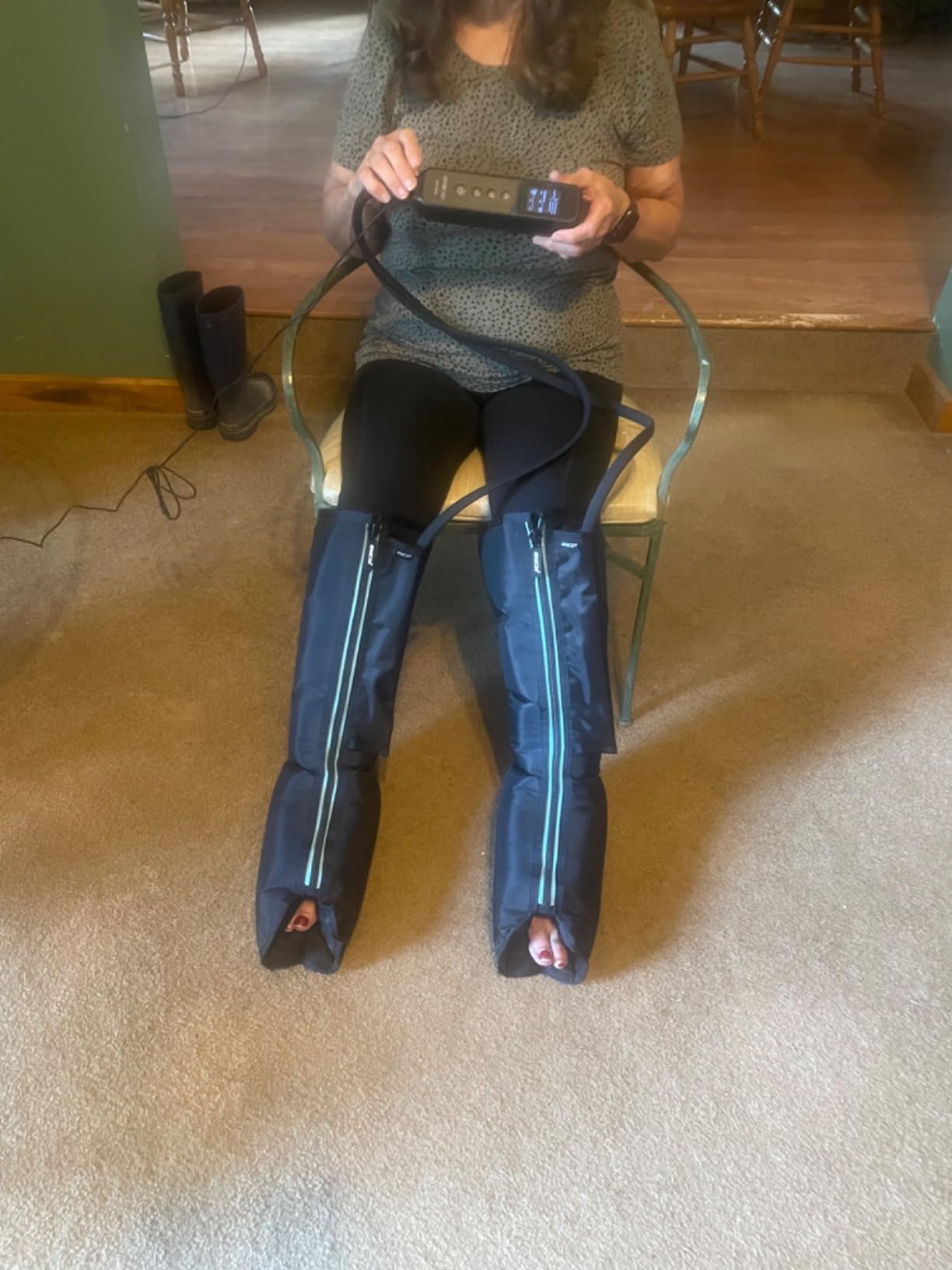 CINCOM Leg Massager for Circulation and Pain Relief, FSA - HSA (Non-Heating) | Air Compression Massager for Foot and Leg 3 Modes 3 Intensities Helpful for Lymphedema Edema Restless and Relaxation customer photo 1