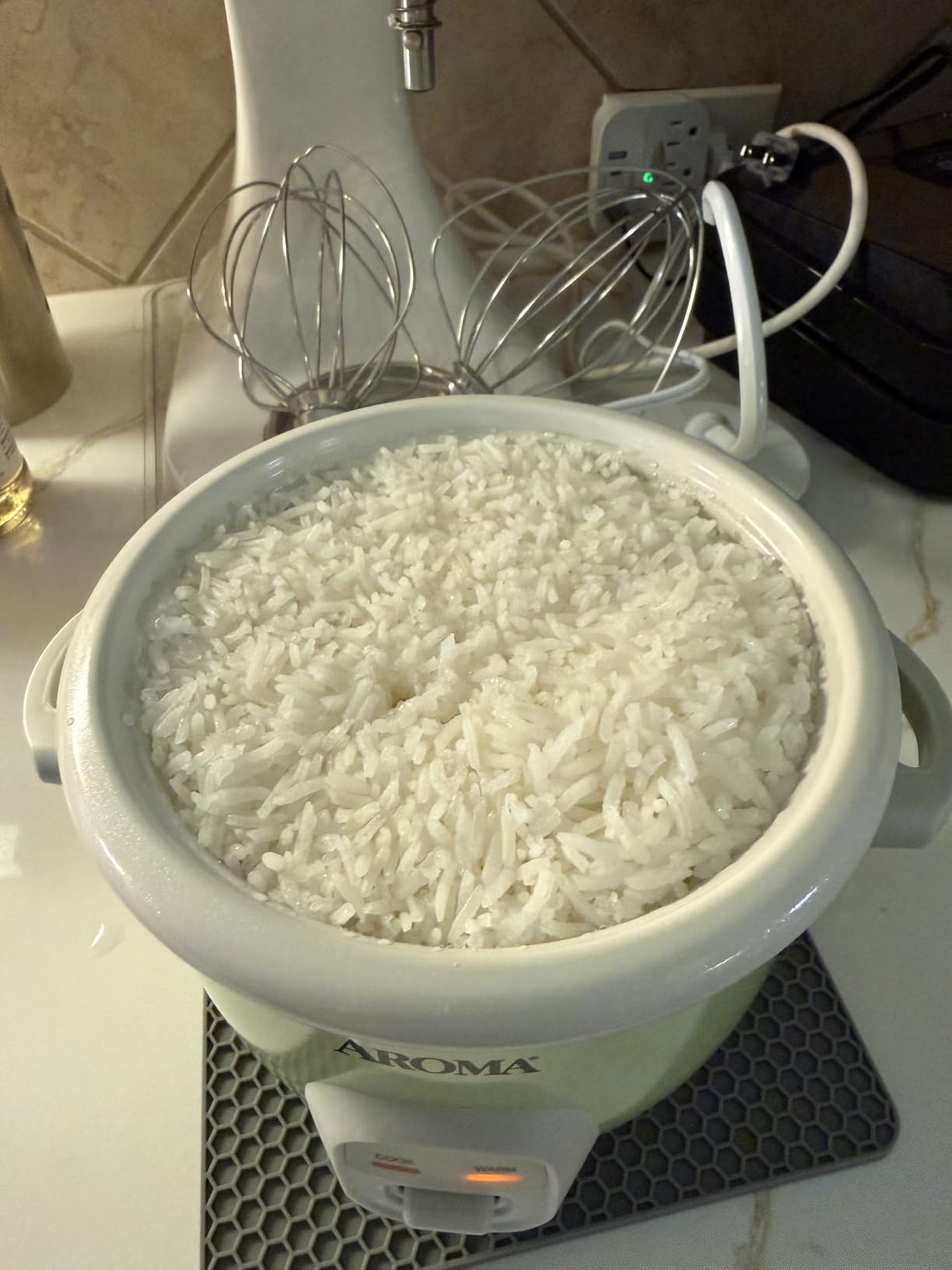 AROMA Mini Rice Cooker, 2-Cup (Uncooked) / 4-Cup (Cooked), Grain Cooker, Soup Maker, Oatmeal Cooker, Auto Keep Warm, 1 Qt, Light Green customer photo 2