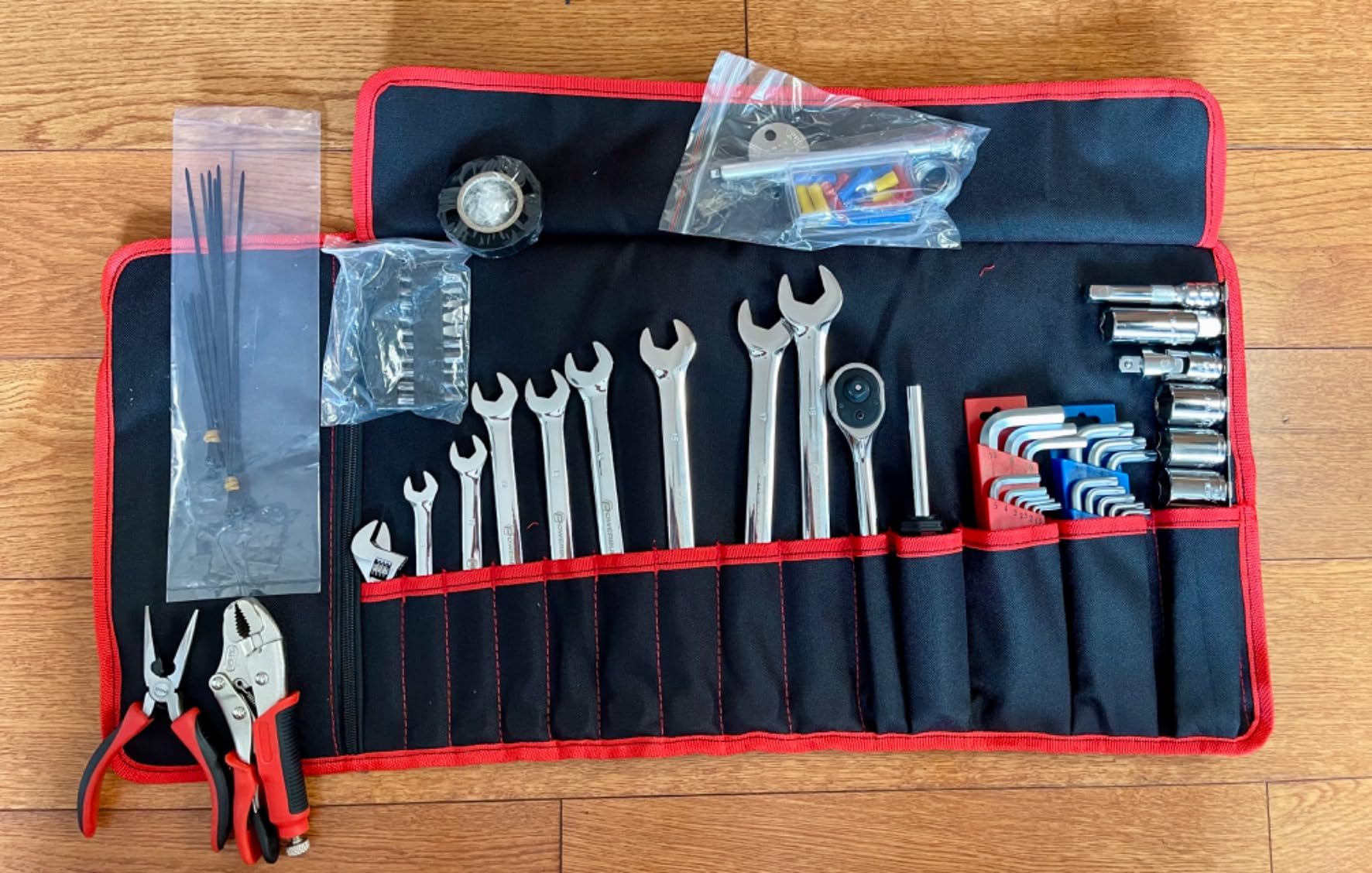 Powerbuilt 100 Piece Motorcycle Tool Kit with Roll Pouch, Roadside, Travel Wrenches, Ratchet, Sockets - 643028ECE customer photo 2