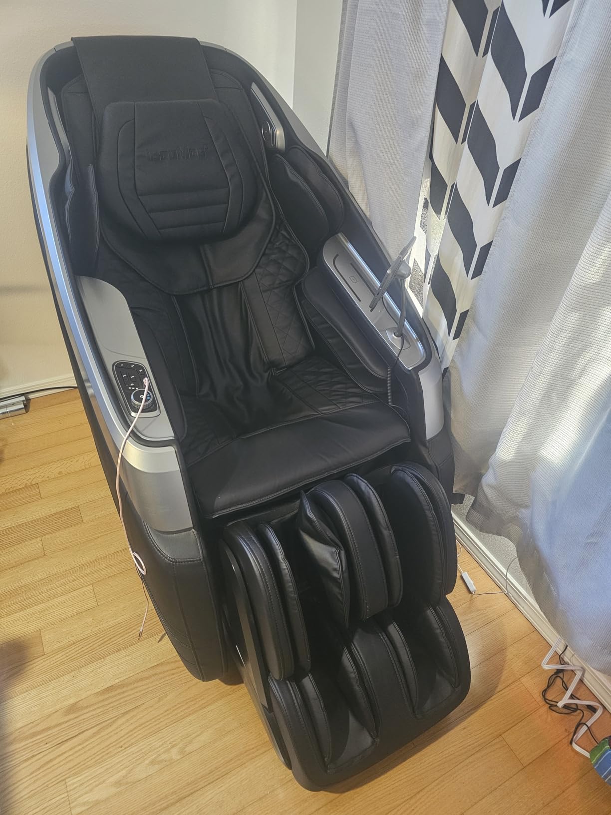 iBooMas P03 4D Massage Chair Full Body, Zero Gravity Massage Chair Recliner with 55