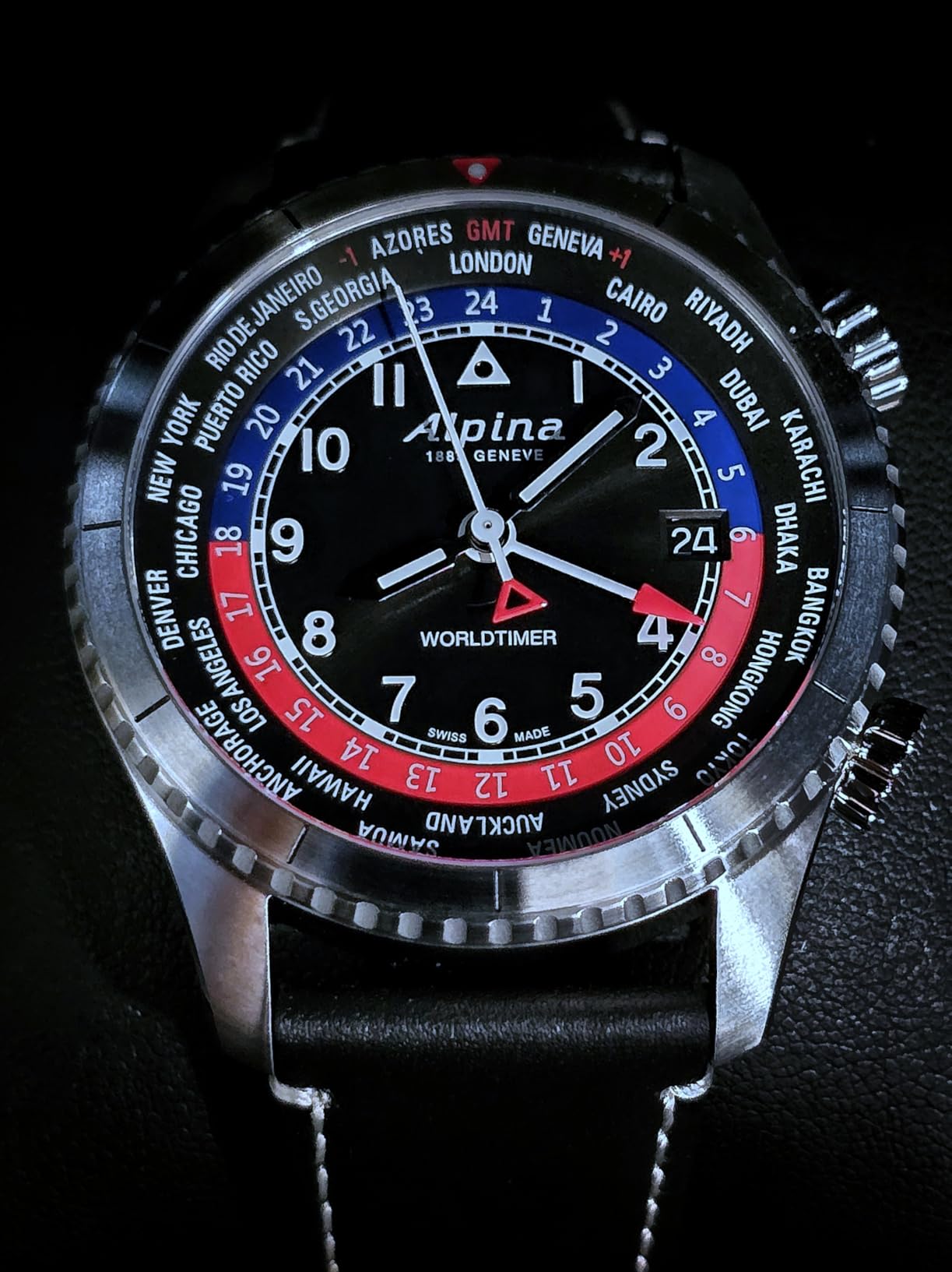 Alpina Men's Swiss Startimer Worldtimer Quartz Watch, Stainless Steel, GMT, Worldtimer, Sapphire Crystal customer photo 1