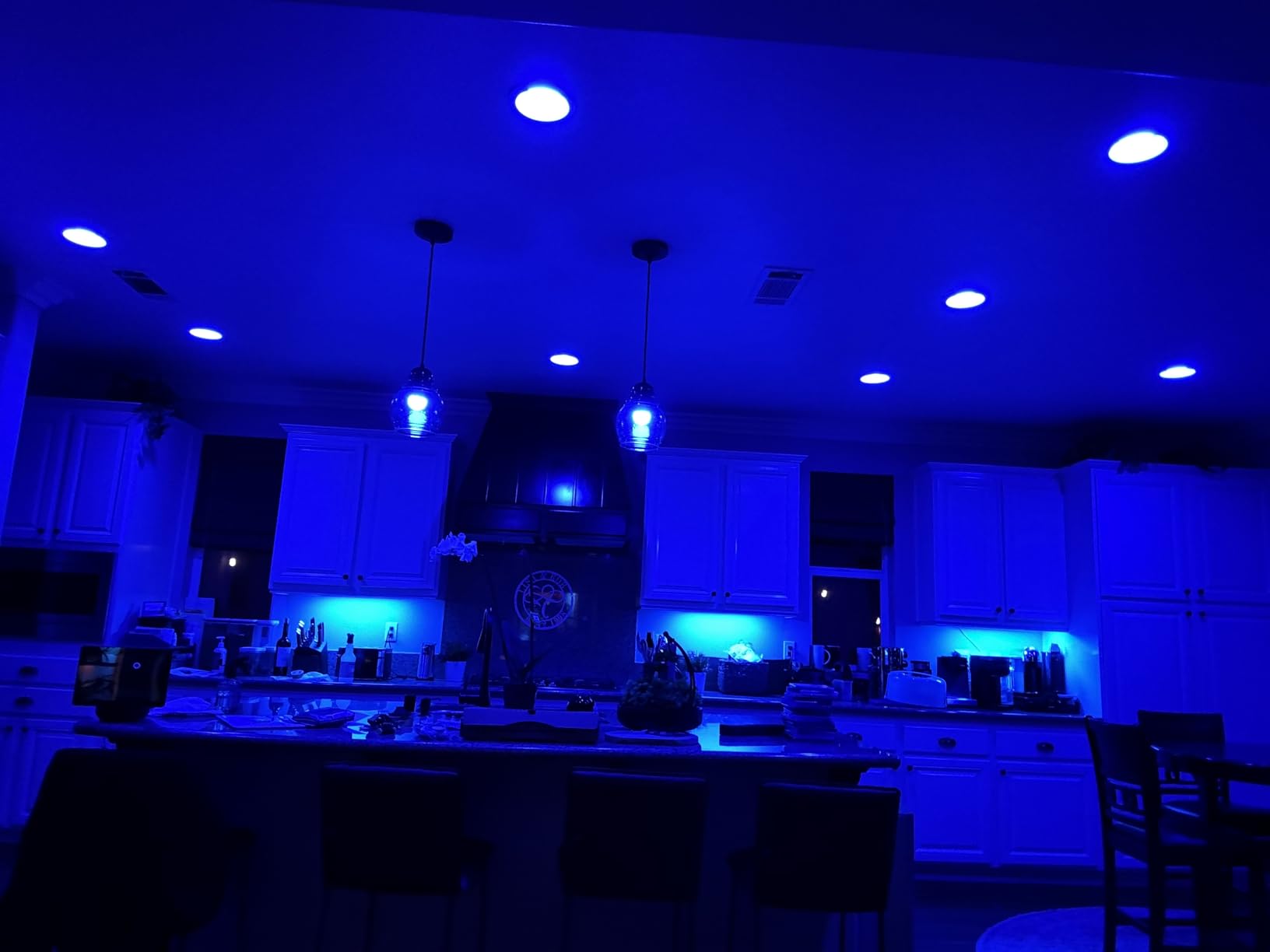 GE CYNC Reveal HD+ Smart LED Undercabinet Bar Light, 24 inches | Color Changing & Tunable White 2000K to 7000K, Wi-Fi, Works with Alexa & Google Home, Plug-in or Direct Wire, No Hub Required customer photo 1