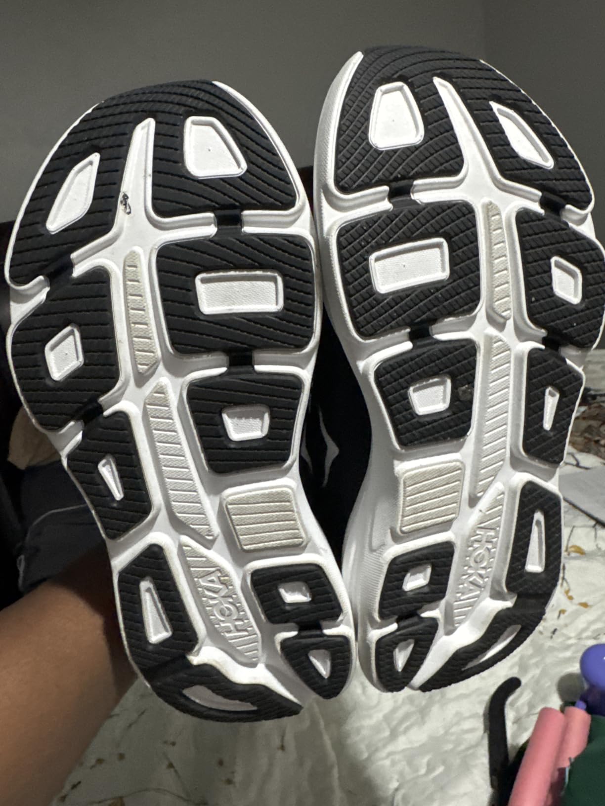 Hoka Men's Bondi 9 customer photo 1