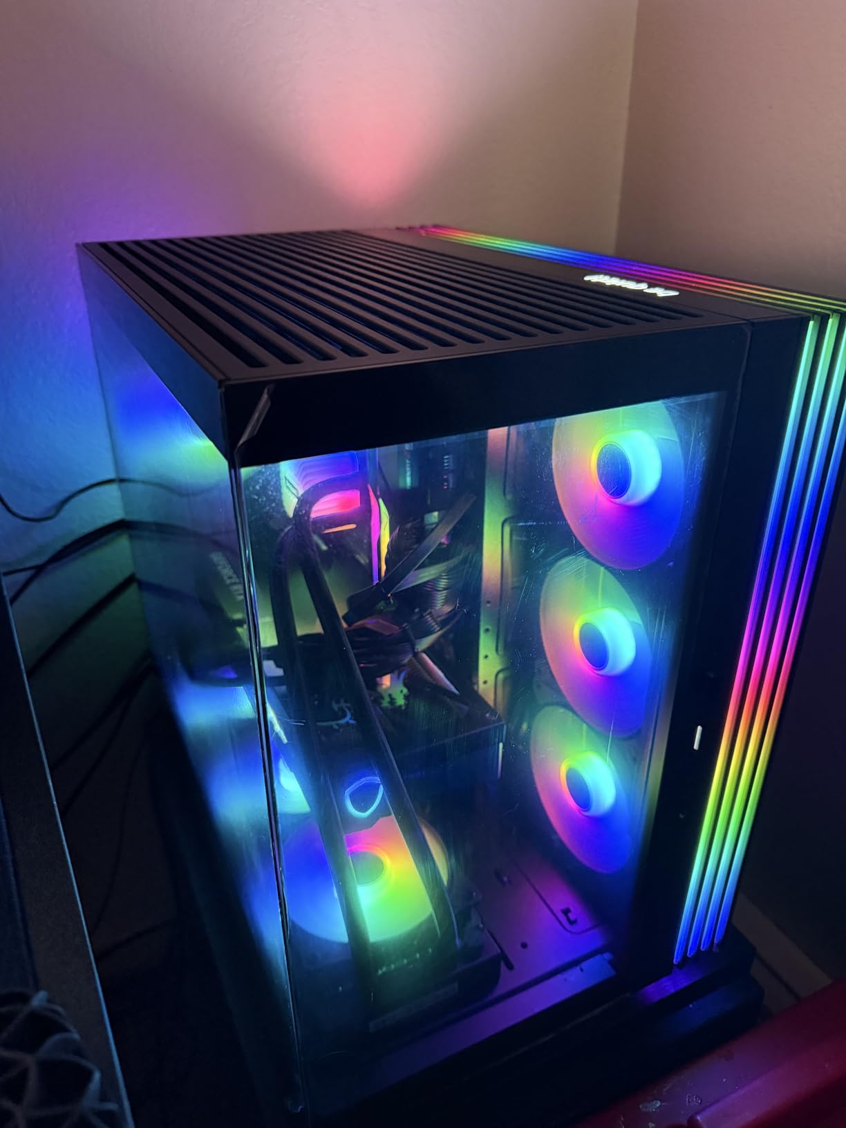 Light Base 600 LX White PC Case, Fully Windowed Front and Side | Dual Chamber, ARGB LED Strip, Mid Tower, 4 Light Wings LX 120mm PWM Fans, Inverted and Horizontal Layout Customizable customer photo 2