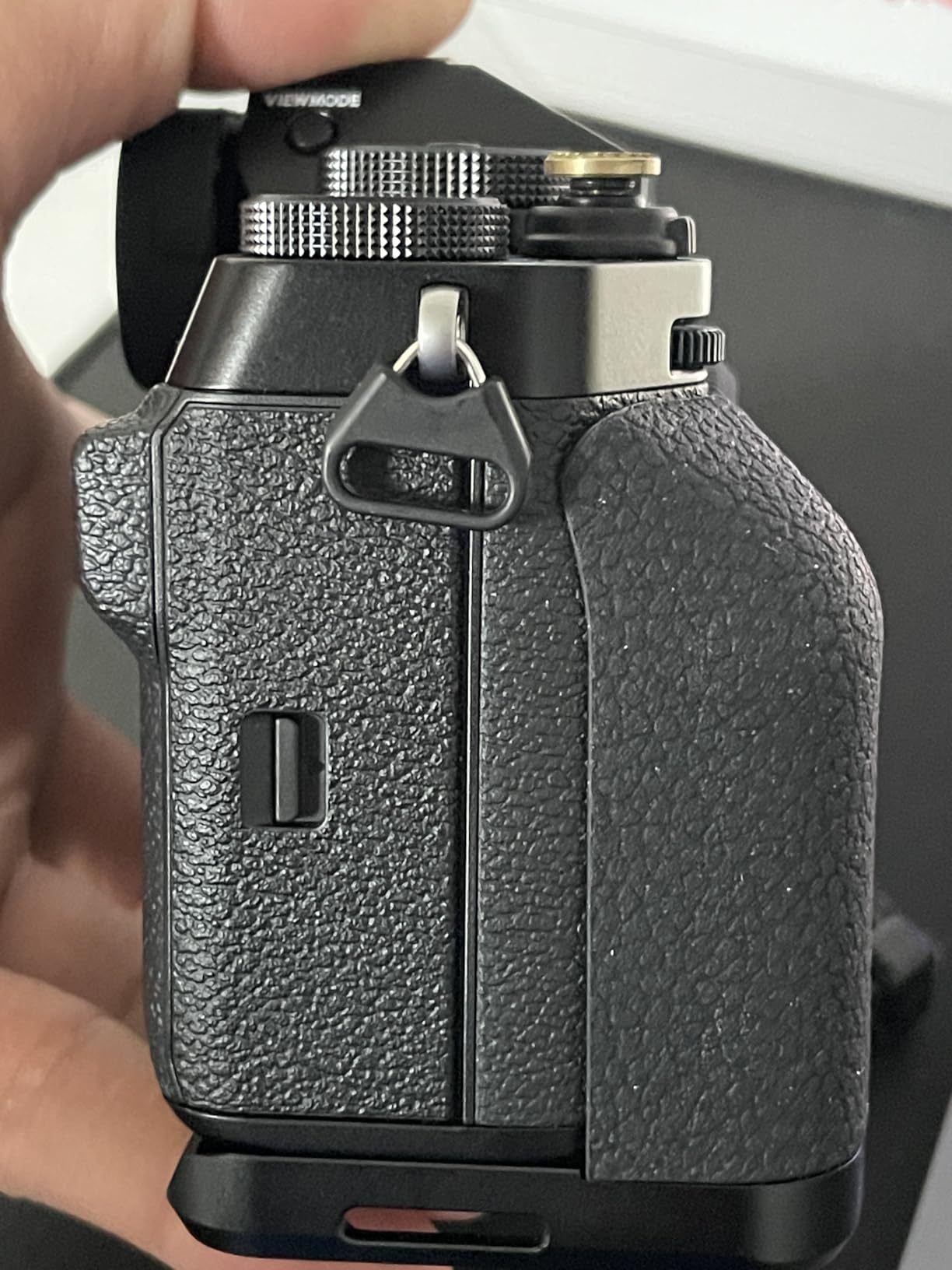 Haoge XT5 Handgrip for Fujifilm X-T5 Camera L-Shape HandleGrip, with Ergonomic Silicone Side Foregrip Handle Built-in Arca Swiss Type Plate for DJI RS2/RS-C2/RS3/RS3-PRO/RS3 Mini,Silver MHG-XT5S customer photo 1