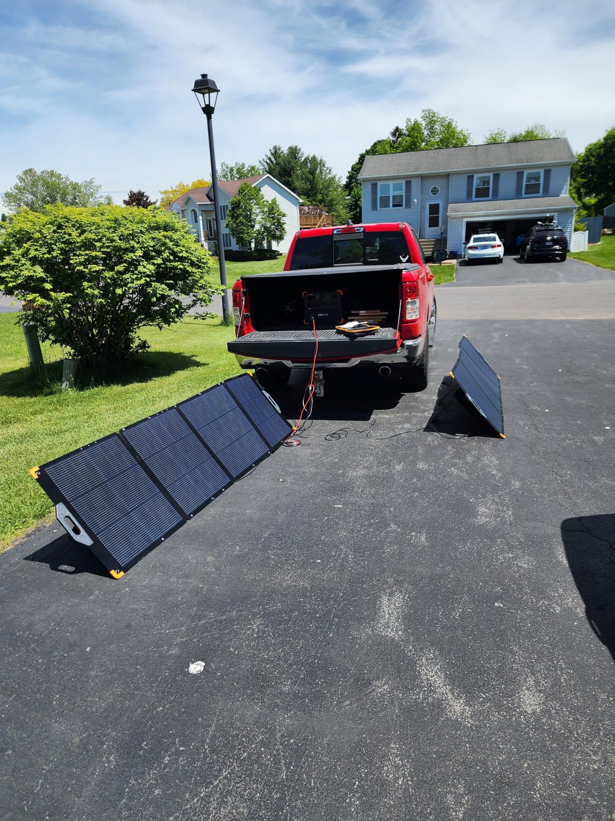 Pecron Solar Generator E3600LFP 3072Wh with 2x300W Solar Panels, 5x3600W AC Outlets Portable Power Station, LiFePO4 Battery Backup Expanded to 18.43kWh customer photo 1