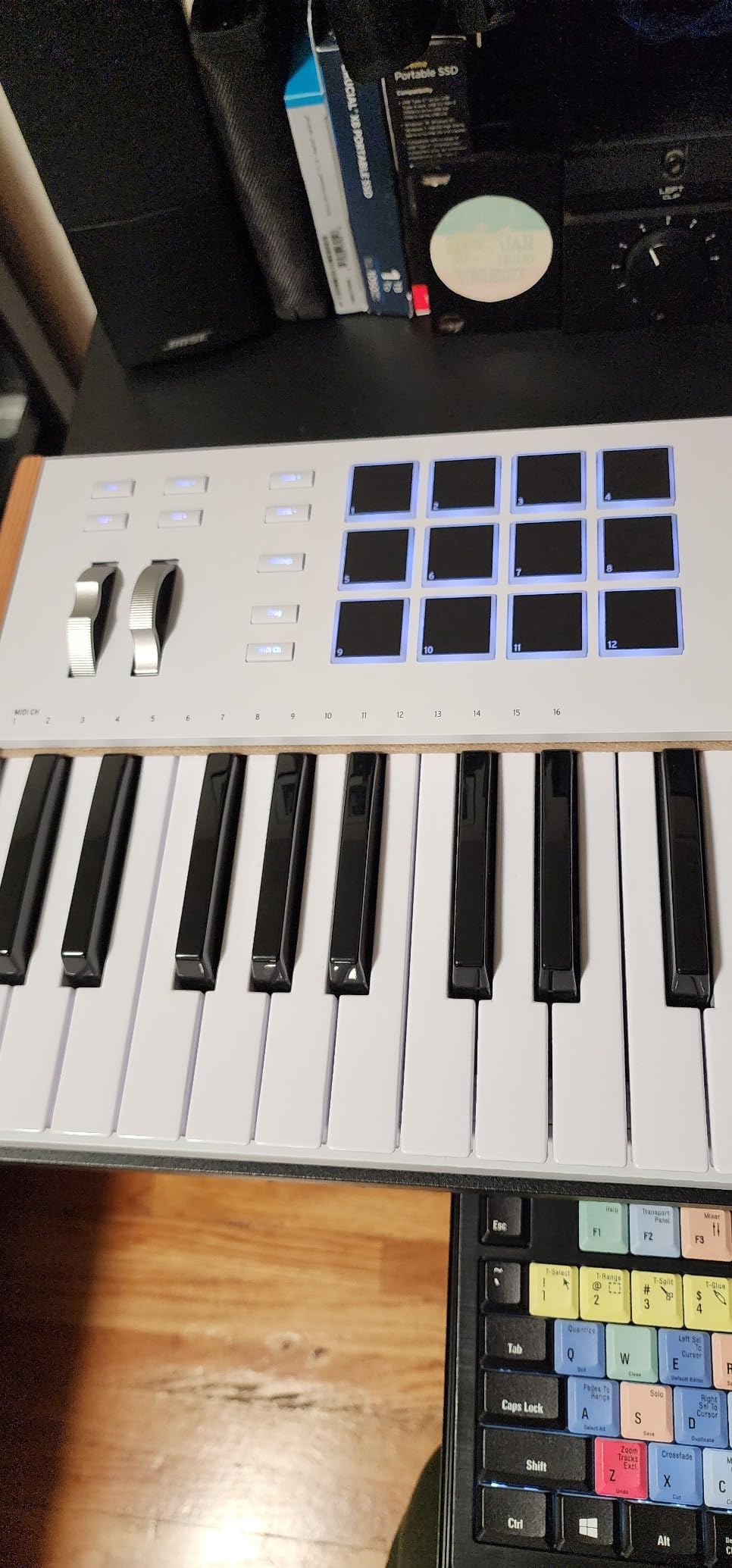Arturia KeyLab mk3 USB MIDI Keyboard Controller, 49 Key - White, with aftertouch, 12 pressure-sensitive pads, 9 encoders customer photo 1
