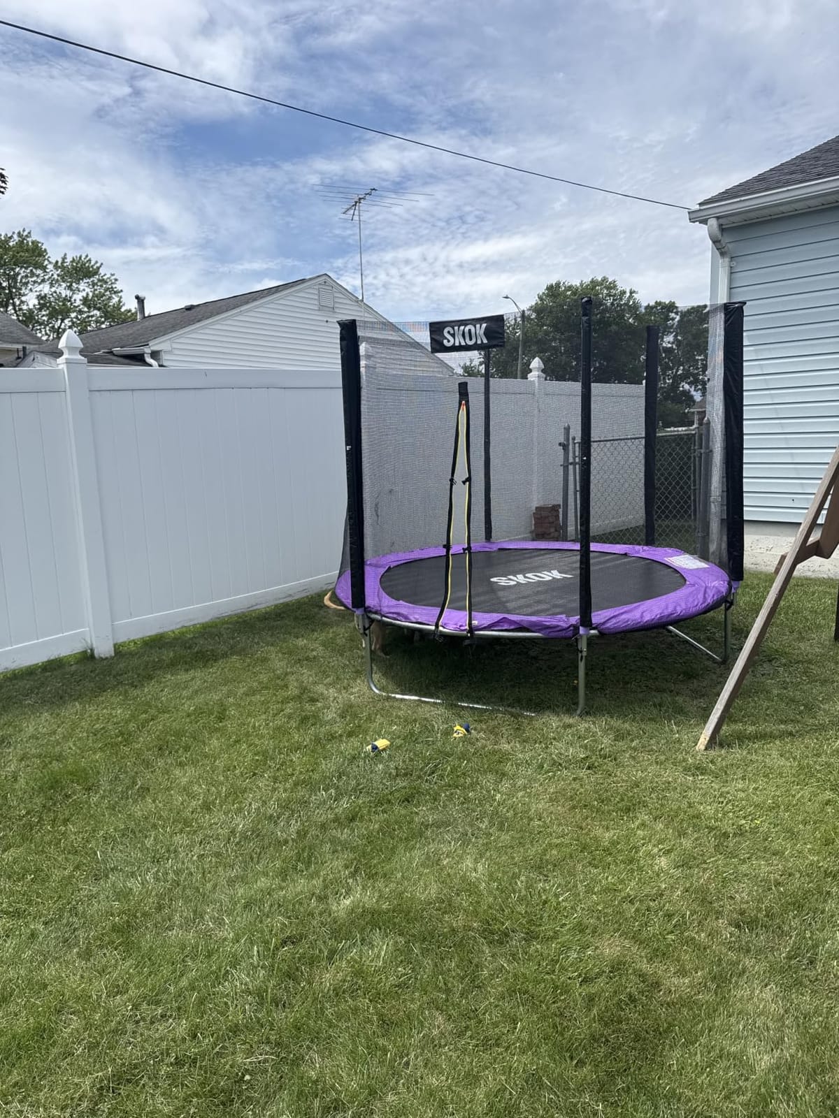SKOK Trampoline for Kids, 400LBS Outdoor Trampoline with Net - ASTM Approved Trampoline for Children and Adults customer photo 2