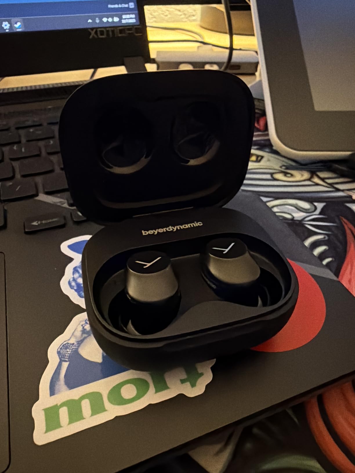 Amiron 300 True Wireless Noise Cancelling Earbuds - Built-in Microphones, Bluetooth 5.3 Cream customer photo 1
