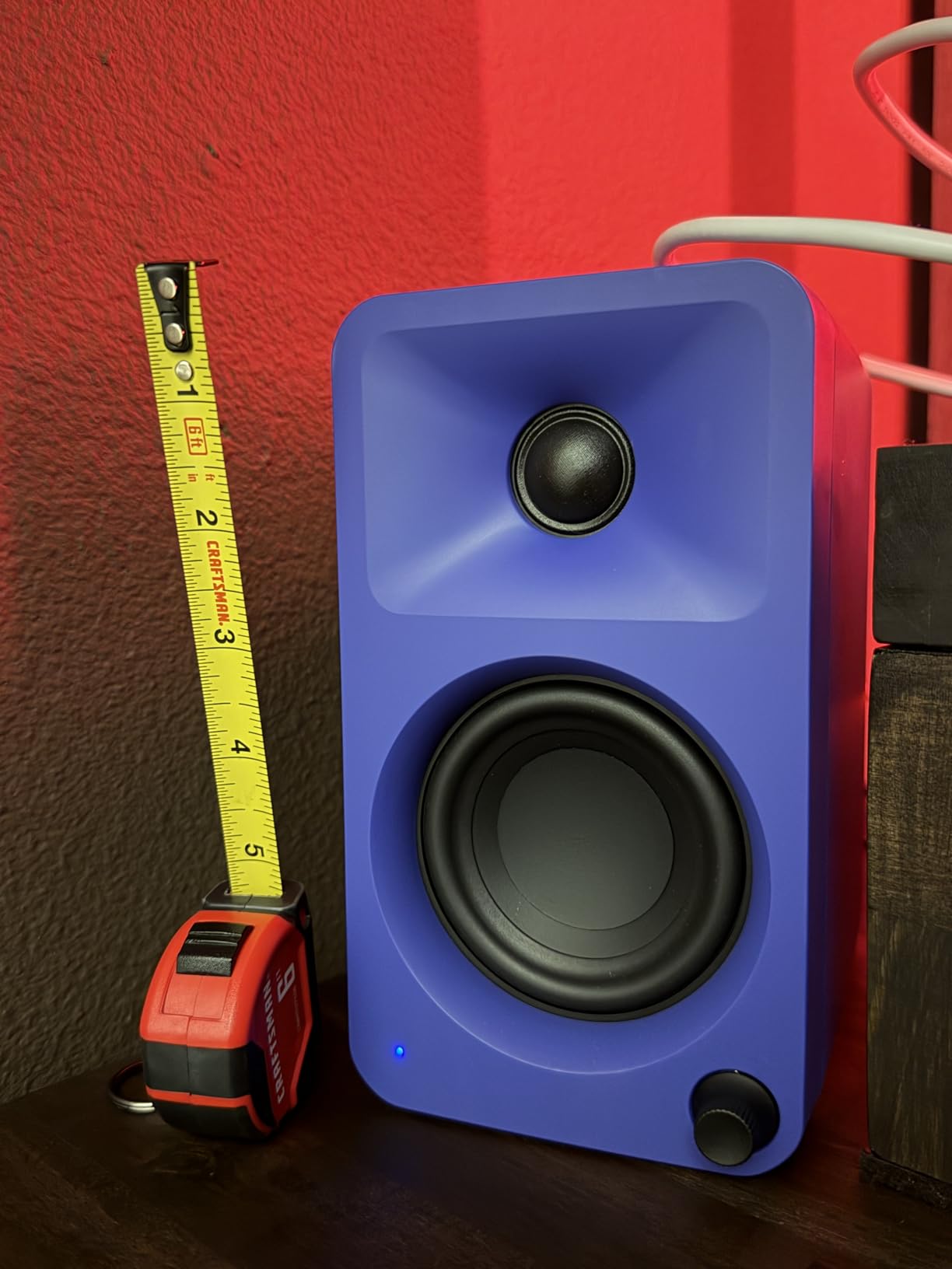 Kanto ORAMW 100W Powered Reference Desktop Computer Speakers with Bluetooth 5.0 and USB-C Input | Bi-Amplified | 100 Hz Automatic Crossover | Reference Quality Sound | Pair | White customer photo 2