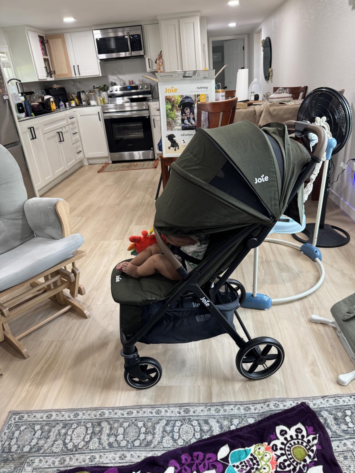 Joie Baby Nutmeg Compact Lightweight Travel Stroller, One-Hand Fold customer photo 1