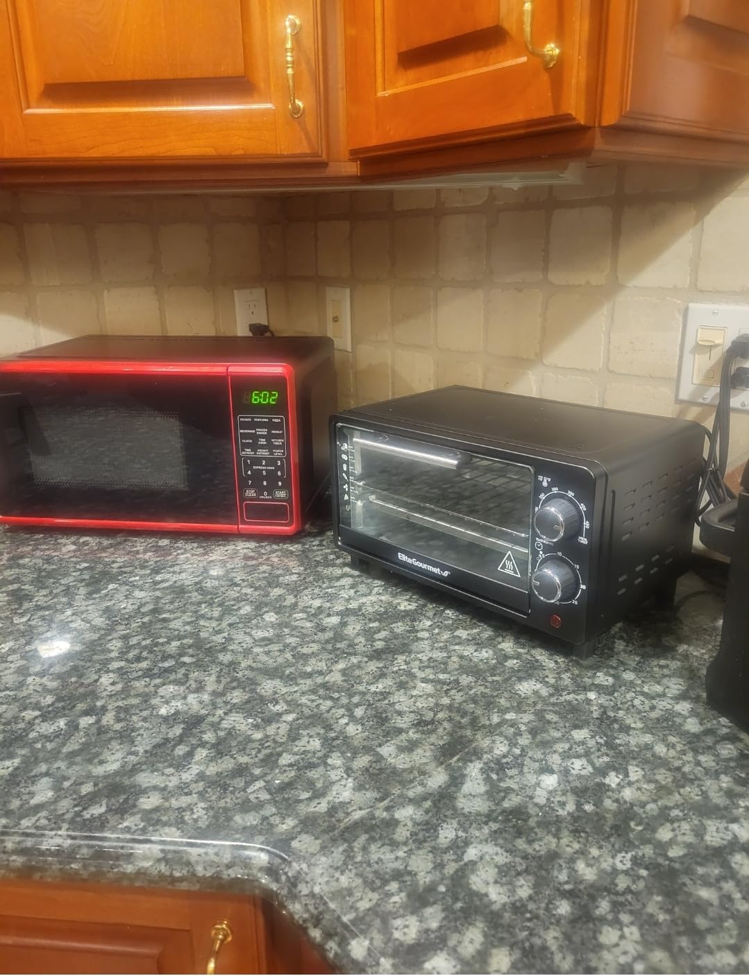 Elite Gourmet ETO490 9L/4-Slice Oven, 30-Min Timer, Adj. Temp, Black customer photo 1