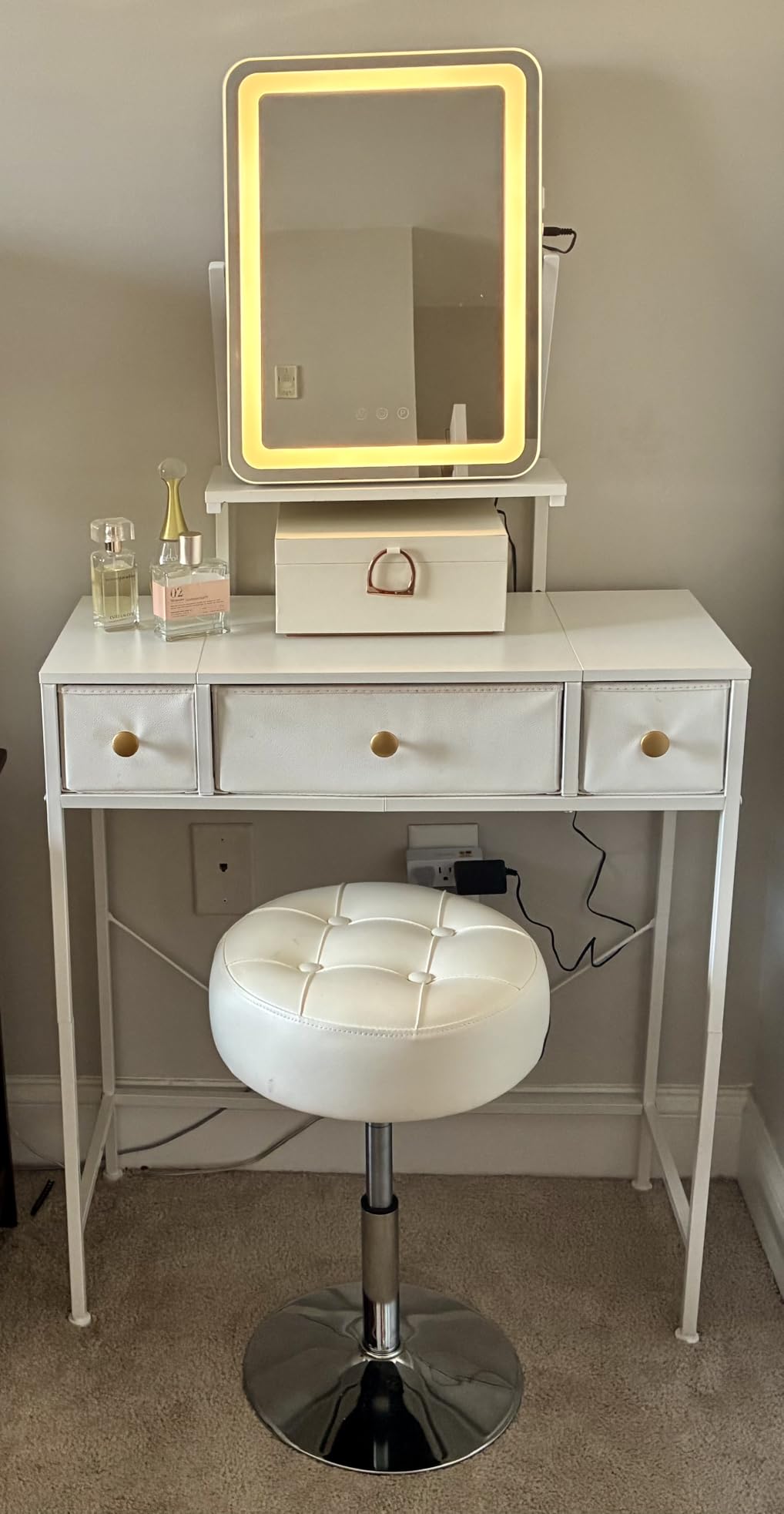 HIGDBFE Small Makeup Vanity Desk 27.5''W with Mirror and Lights, White | 3 Drawers, USB Lighted Mirror, Height-Adjustable Stand, Fabric Drawers, Girls/Kids Gifts, Bedroom, Small Space, Dorm customer photo 2