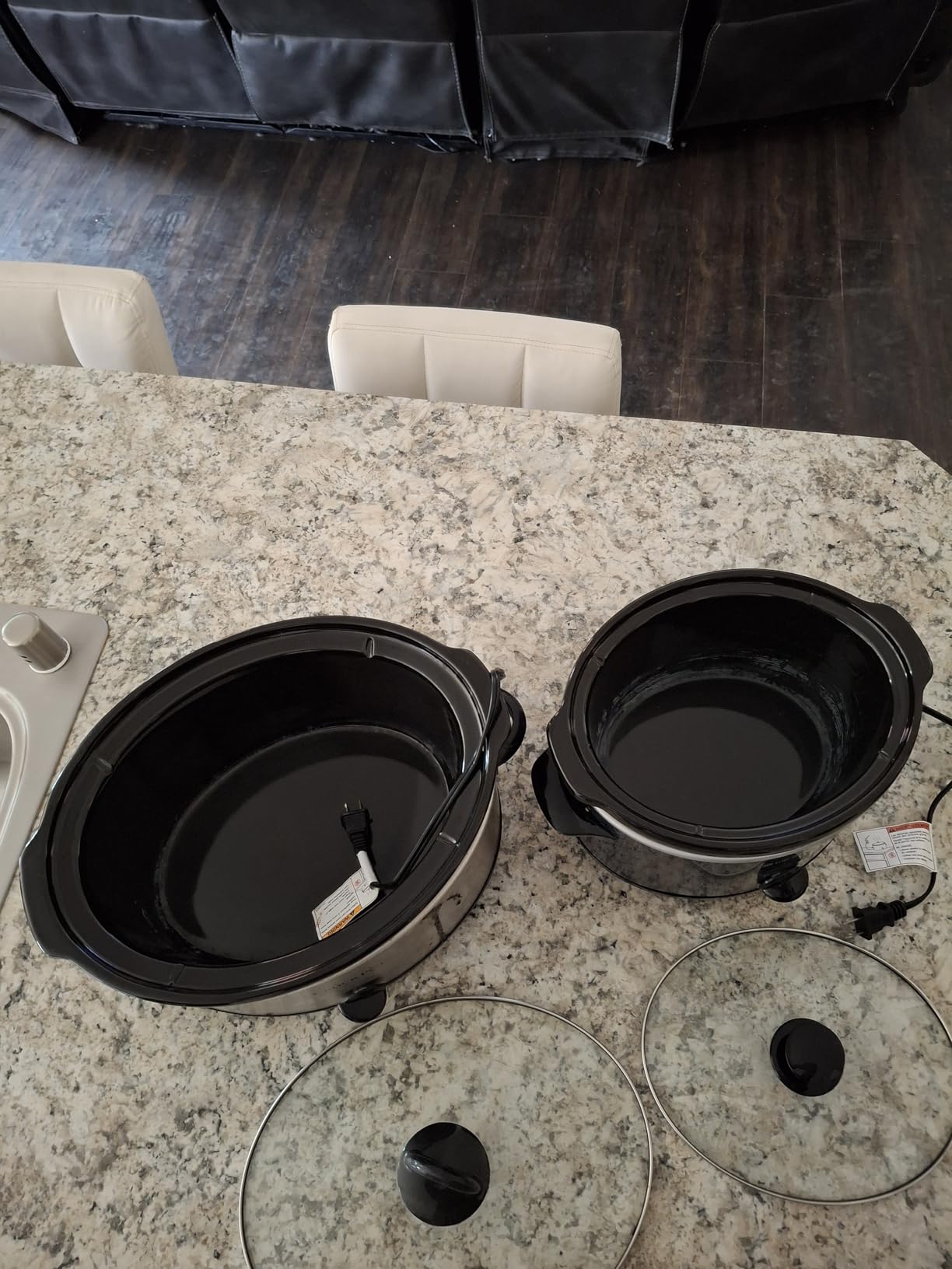 West Bend Slow Cooker 4-Quart Manual Crockery Style with Dishwasher Safe Oval Ceramic Crockpot and Glass Lid Two Temperature Settings Plus Keep Warm, 210-Watts, Black customer photo 1