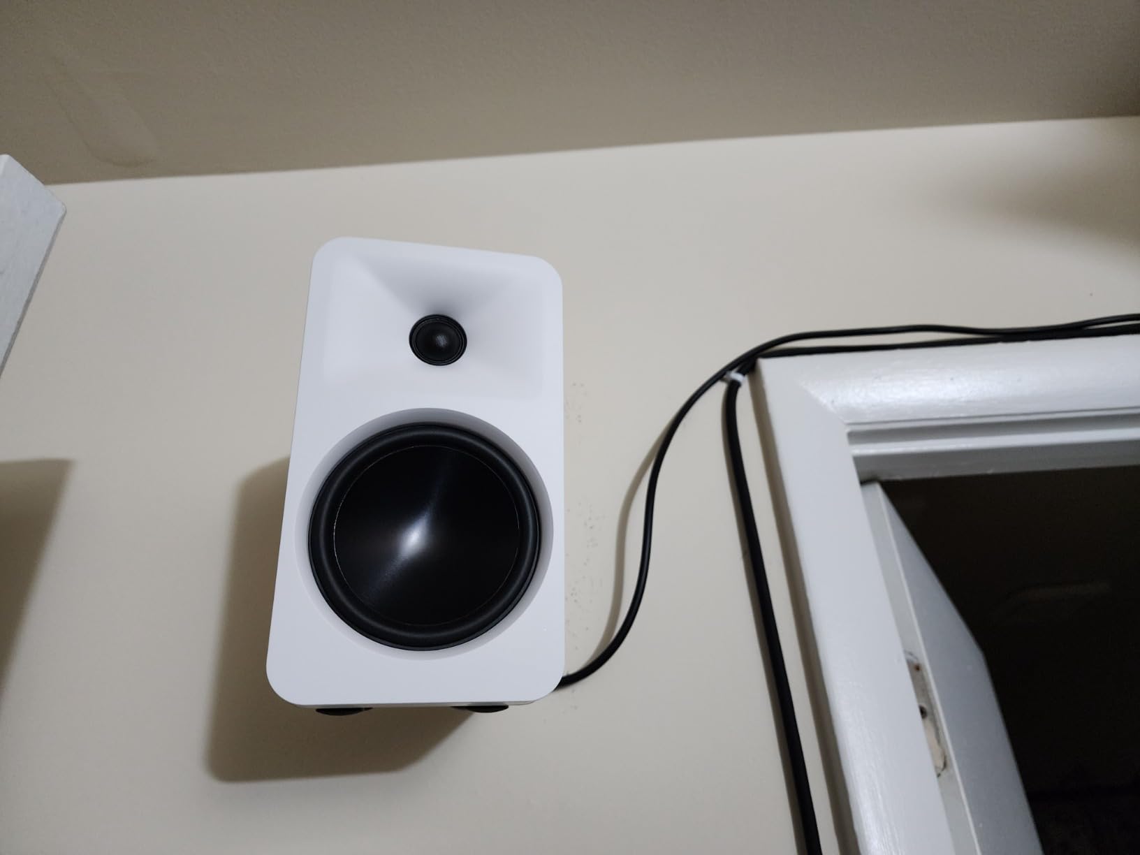 Kanto ORA4 Powered Bluetooth Desktop Speakers - Pair Matte Black customer photo 2