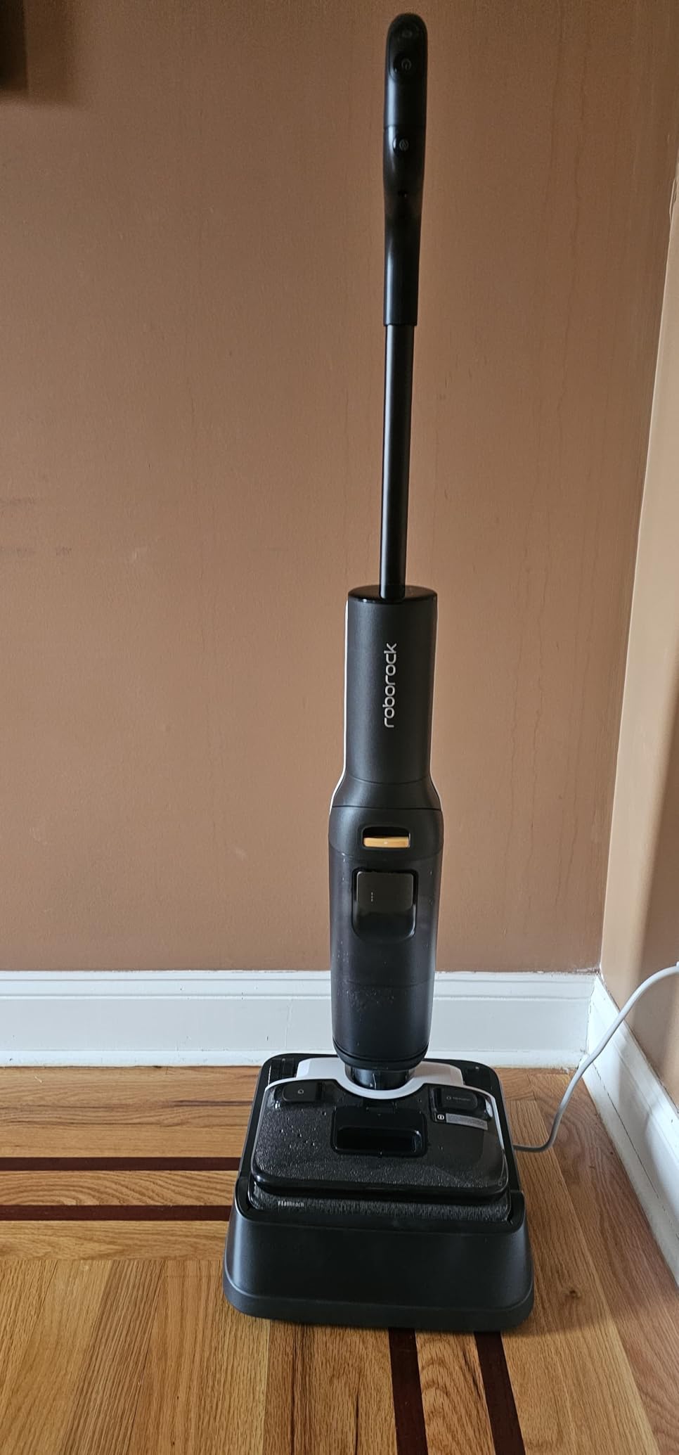 roborock F25 LT Wet Dry Vacuum Cleaner, 20000Pa Hard Floor Vacuum Mop Combo | Up to 60min Runtime, 194°F Self-Cleaning with 5min Hot Air Fast Drying, 180° Lie-Flat, Edge to Edge Cleaning, Anti-Tangle customer photo 2