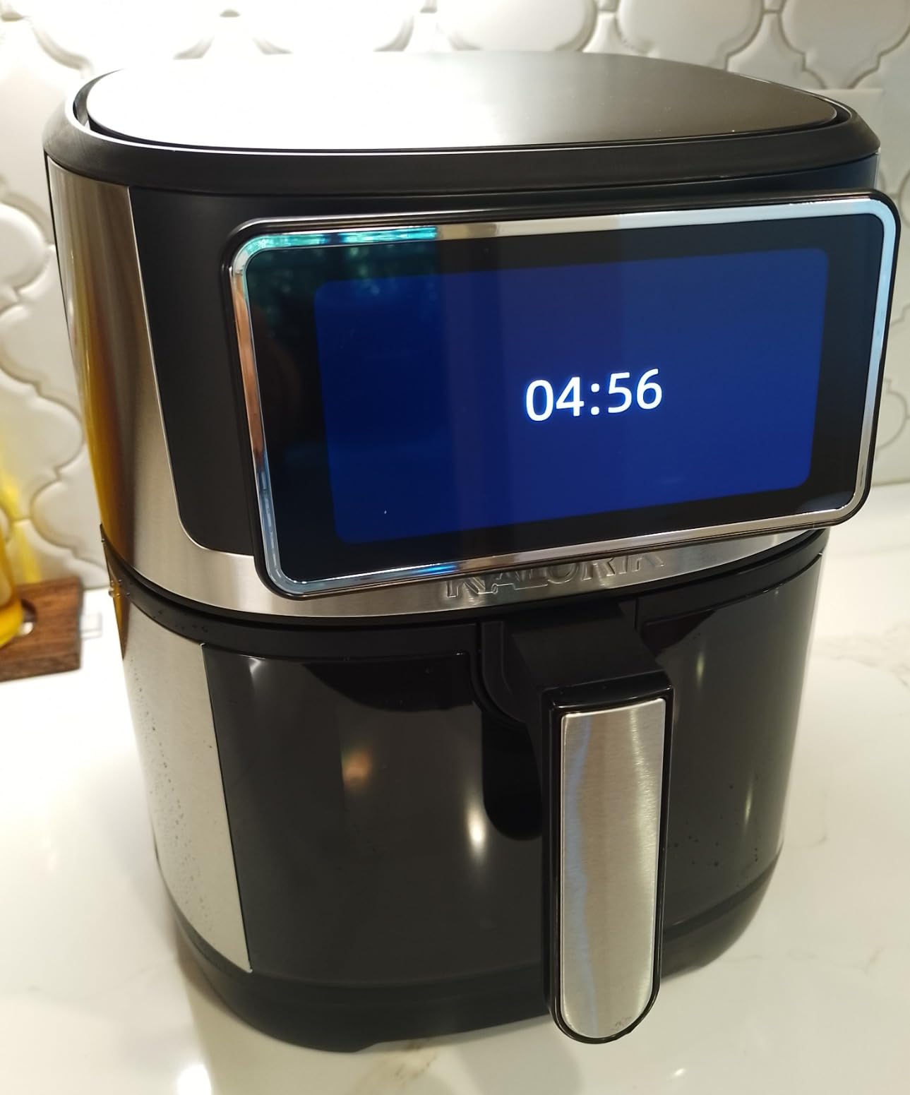 Kalorik Air Fryer VIVID TOUCH Series 7 Quart Capacity with High-Resolution Touchscreen 200 Cooking Presets in 12 Food Categories with View Window, 1500-Watts, Stainless Steel customer photo 2