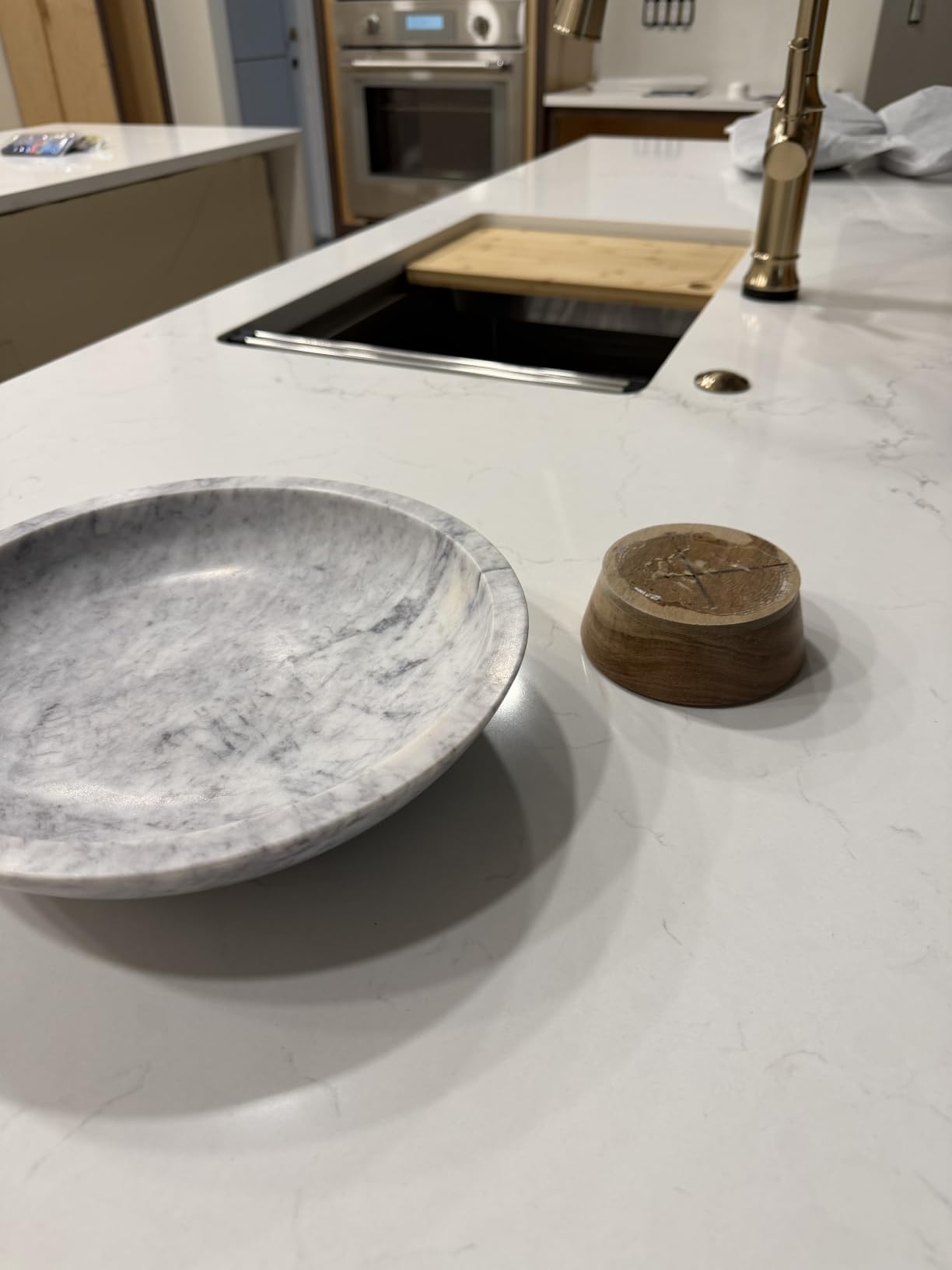 Cork & Mill Marble Decorative Bowl with Acacia Wood Pedestal, 11 Inch | Handcrafted Natural Stone Fruit Bowl for Kitchen, Potpourri, Catch All for Entryway, Dining Table Centerpiece Decor customer photo 2