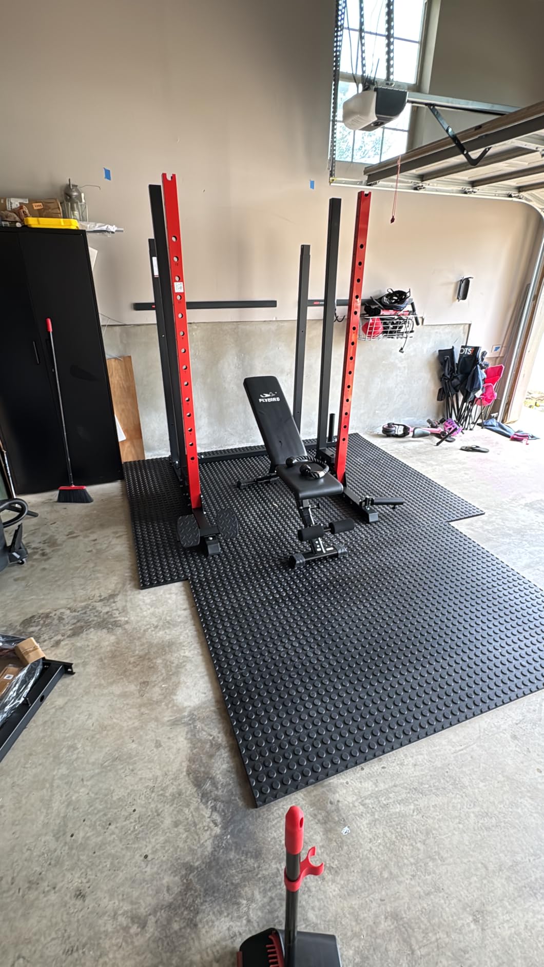 pooboo Multi-Functional Machine Power Cage, 2000LB Squat Rack, LAT-Pull Down System, Dual Pulley Cable Crossover System, Home Gym Workout Machine with Strength Training Attachments customer photo 2