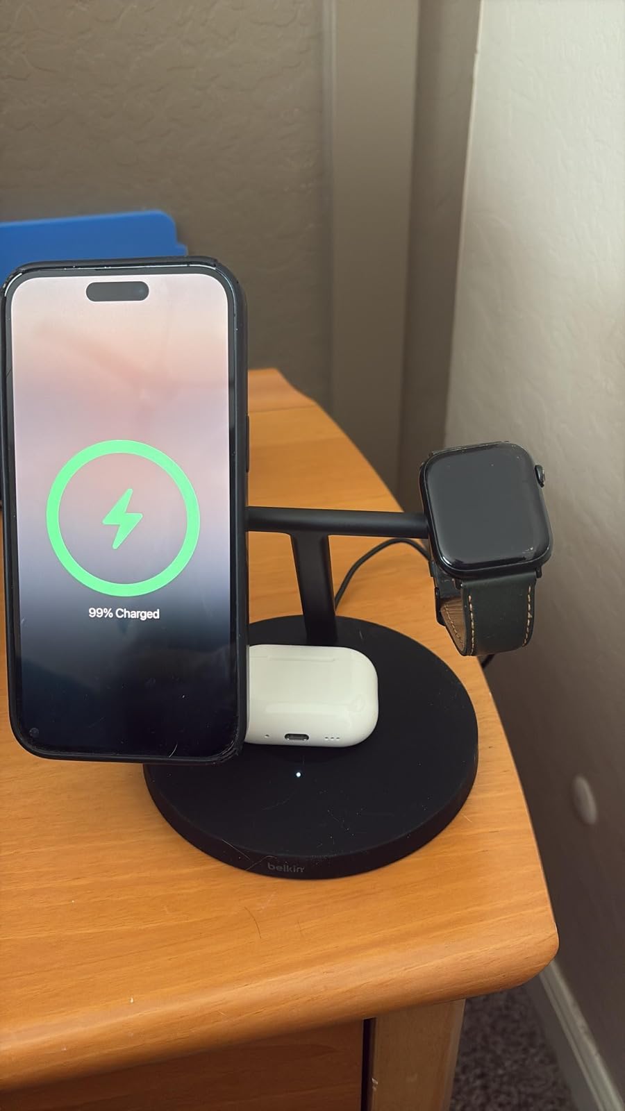 Belkin Qi2 15W Wireless Charging Station, 3 in 1 iPhone Charger | Fast Charging, MagSafe Compatible, iPhone 17/16/15, Apple Watch, AirPods, Travel Charger, Magnetic customer photo 2