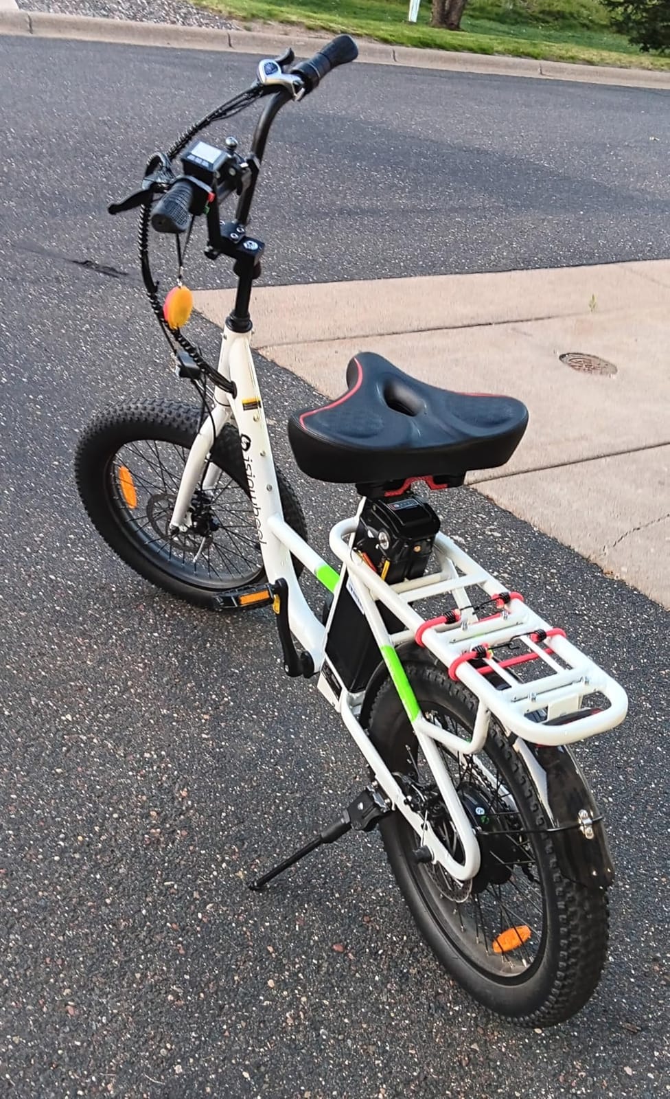 isinwheel U7S Electric Bike for Adult, Peak 1500W Motor 48V 20Ah Battery Up to 20+ MPH & 80 Miles Step-Thru Cargo Ebike, 7-Speed All Terrain Fat Tire Front Suspension E-Bike customer photo 1