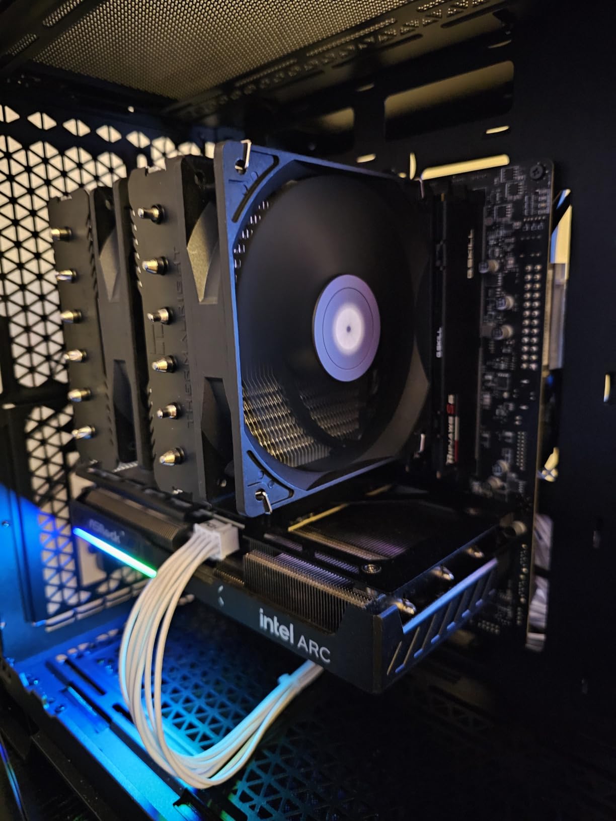Seasonic Focus GX-750 750W Power Supply ATX 3.1 & PCIe 5.1 Ready | 80 Plus Gold & Cybenetics Platinum Fully Modular 12V-2x6 RTX 5070 Ti AMD RX 9000 Ready Japanese Capacitors 10 Yrs Warranty customer photo 2