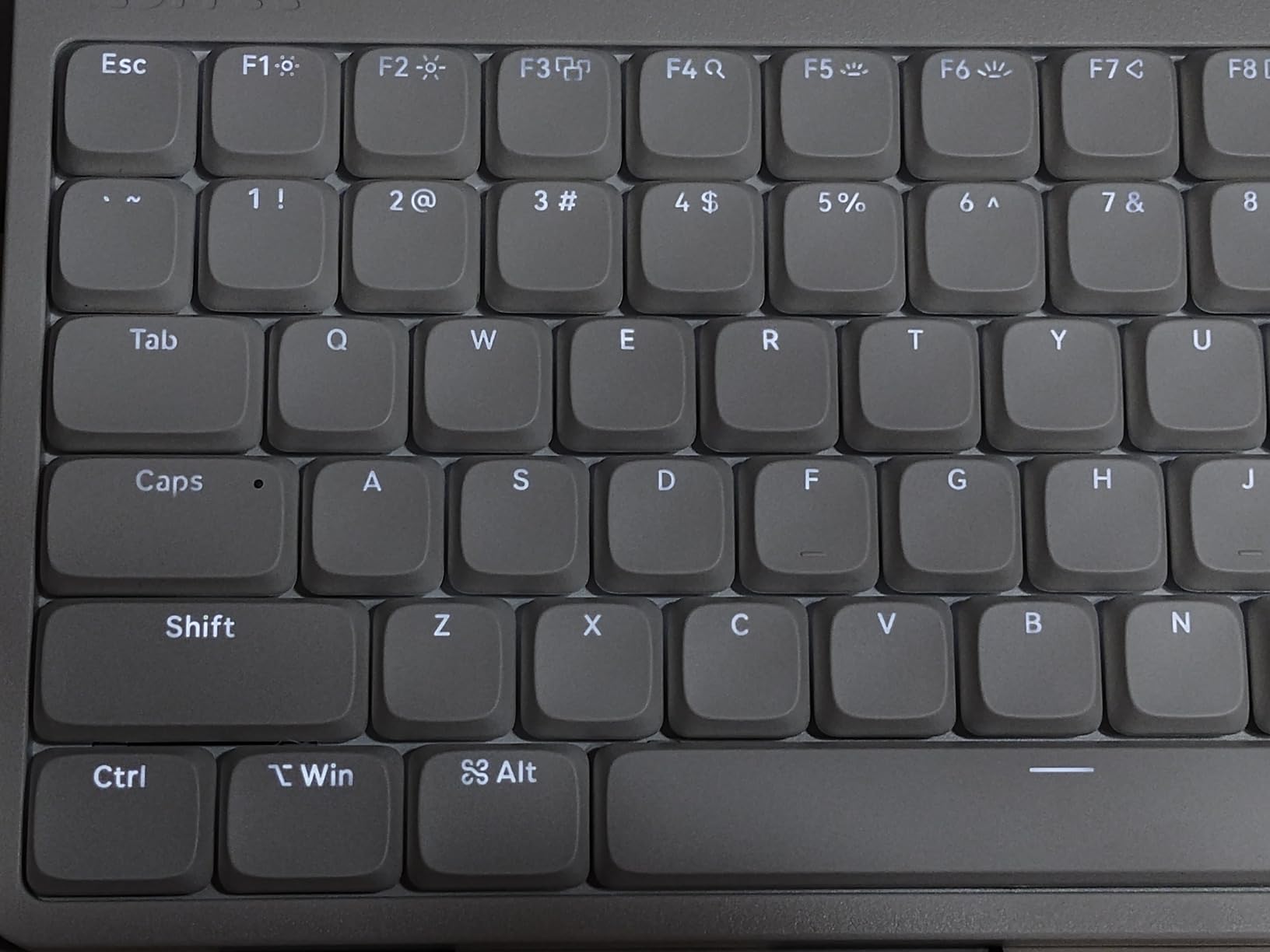 Flow Lite 100 Keys Low Profile Mechanical Keyboard, Swappable Rechargeable Wireless Keyboard with 2.4G Receiver, Bluetooth and Wired Connection for Windows, Mac/ Specter Linear Switches (Flamingo) customer photo 2