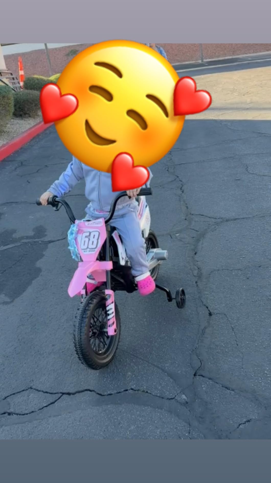 Qaba Kids Dirt Bike with Twist Grip Throttle 12V for Toddler Music Blue | Electric Motorcycle, Electric Bike, Training Wheels, Spring Suspension customer photo 2