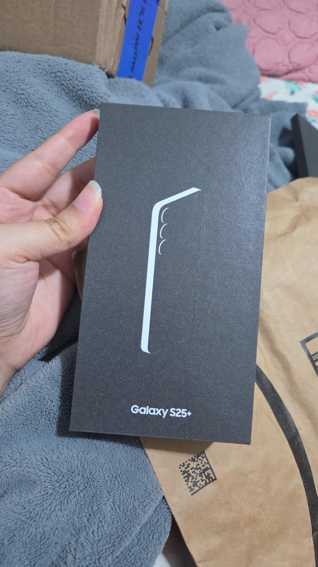 Samsung Galaxy S25+ Cell Phone, 256GB Smartphone, Unlocked Android, AI Night Mode Camera, Snapdragon 8 Elite Fast Processor, ProScaler Display, 4900mAh Battery, 2025, US 1 Yr Warranty, Navy customer photo 2