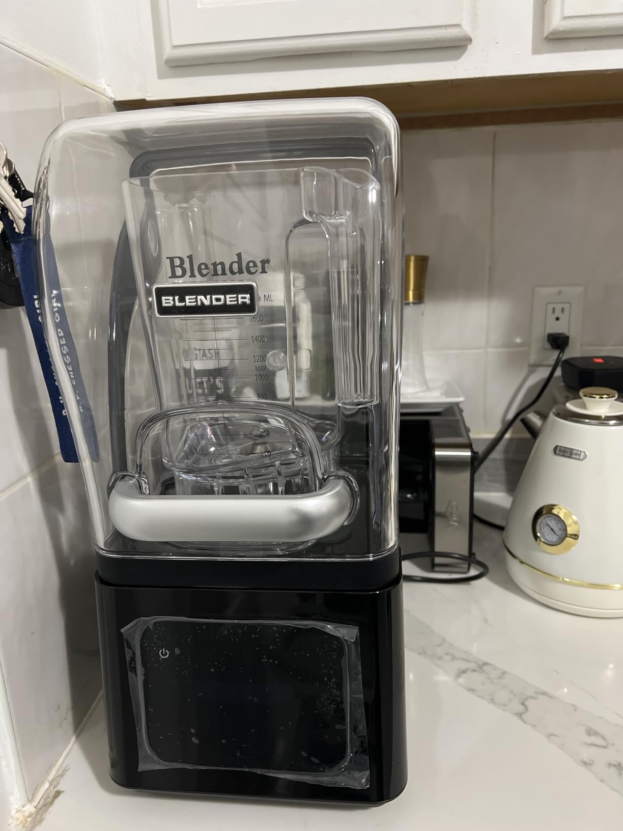 AIZIYO Commercial Blender With Heavy Duty Quiet Shield, 2200 Watts High Speed Motor, 60 Oz BPA-Free Pitcher, 5 Preset Function Countertop Blender for Ice Crush, Smoothies, Shakes, Spreads customer photo 1