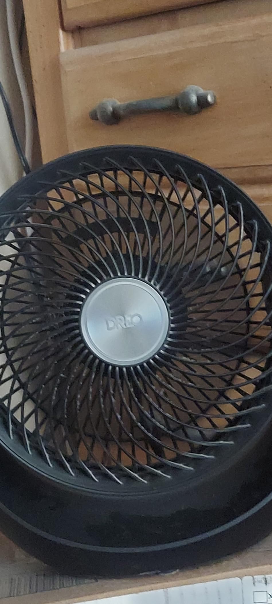 DREO Fan for Bedroom, Table Air Circulator for Whole Room, 11 Inch, 60ft Strong Airflow, 120° adjustable tilt, 20db Low Noise, Quiet, 3 Speeds, Desk Fan for Home,Office, Kitchen customer photo 2