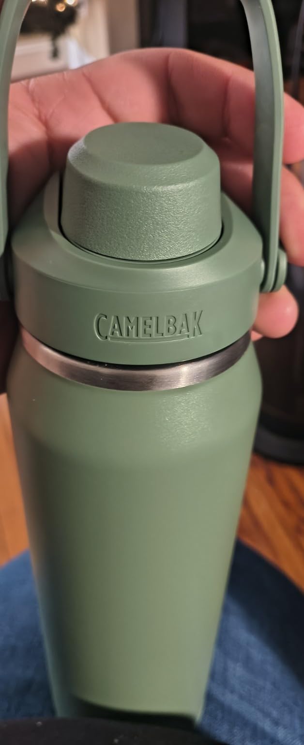 CamelBak Thrive Chug Stainless Steel Water Bottle 32oz, Black | Secure Leak Resistant Lid, Long Lasting Temperature Control, Dry and Comfortable Carry, Durable and Easy to Transport customer photo 1