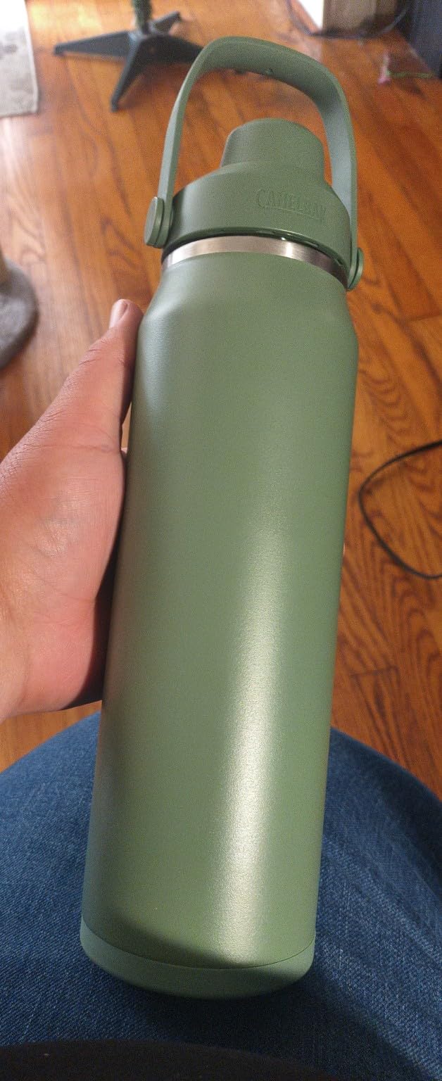 CamelBak Thrive Chug Stainless Steel Water Bottle 32oz, Black | Secure Leak Resistant Lid, Long Lasting Temperature Control, Dry and Comfortable Carry, Durable and Easy to Transport customer photo 2