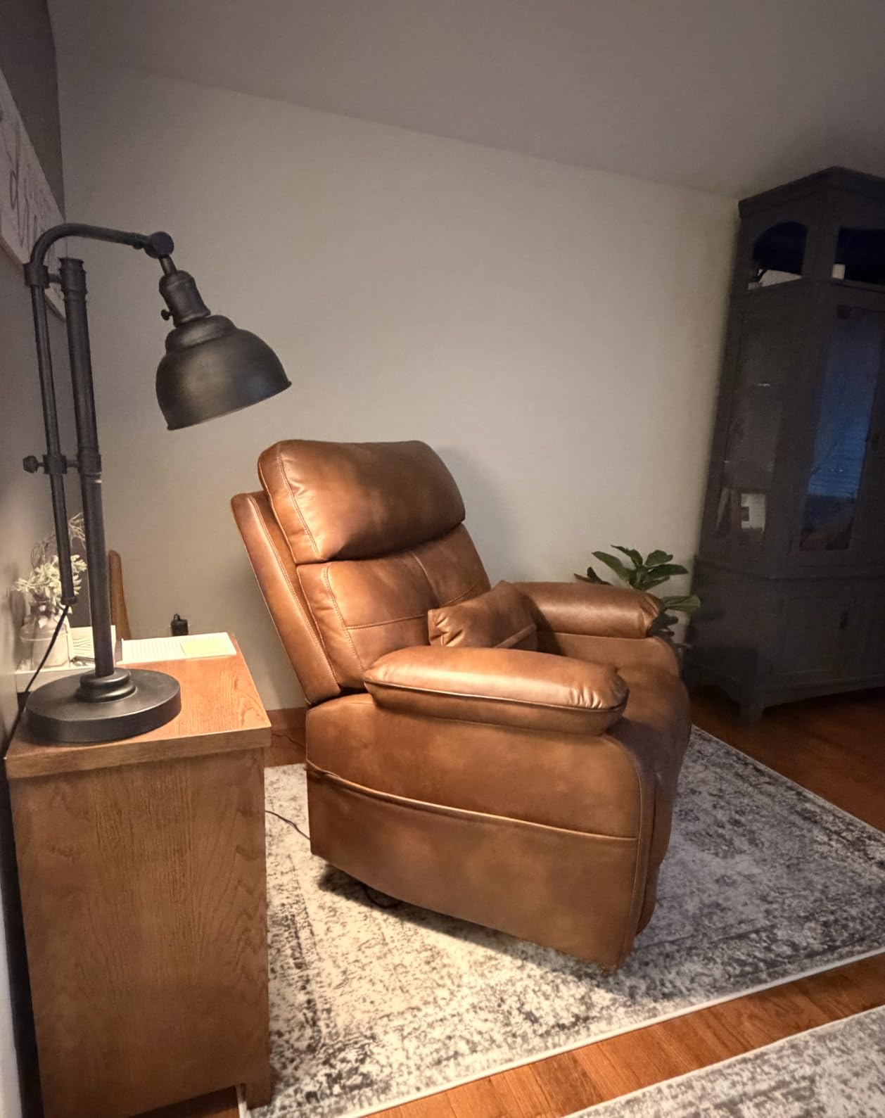 Dual Motor Power Lift Recliner Chair for Adult & Elderly, Leather, Brown | Infinite Position Lay Flat Lift Chair with Heat & Massage, Cup Holder, Lumbar Pillow, Wireless Charger, USB Ports, Leather customer photo 1
