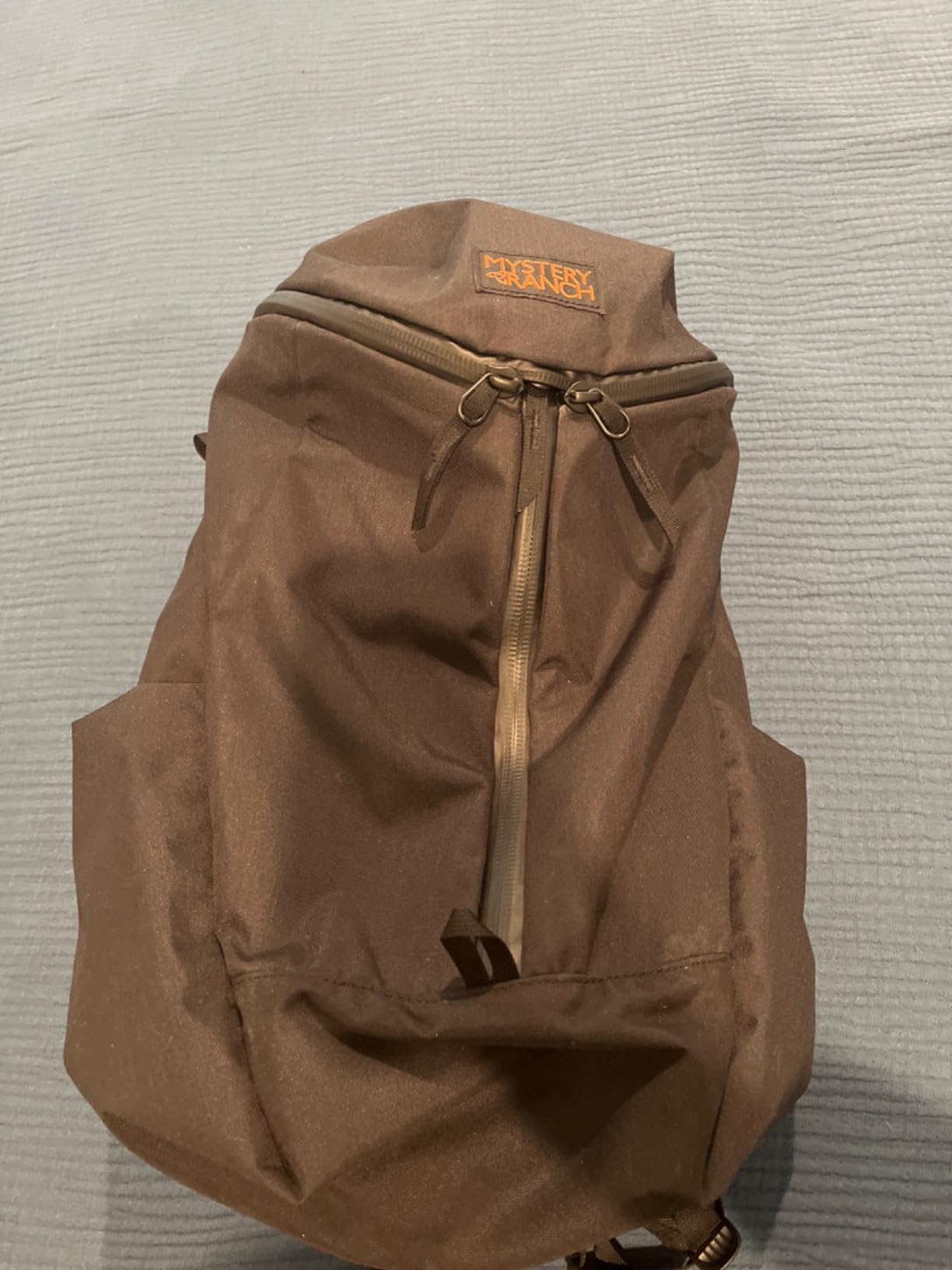 Mystery Ranch Catalyst 22 Backpack - Weatherproof Travel Bag with Easy Access Design & Padded Laptop Sleeve - Hummus, 22L customer photo 2
