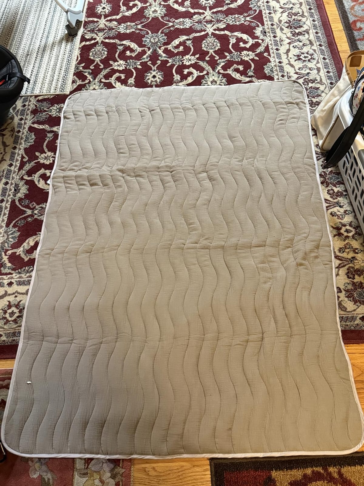 Ubbi Baby Tummy Time Floor Mat, Machine Washable, Lily Pad | Thick Padded Foam Play Mat for Infants & Toddlers, 40.5 x 56.5 Infant Activity Mat, Detachable Cotton Muslin Cover, Foldable customer photo 1