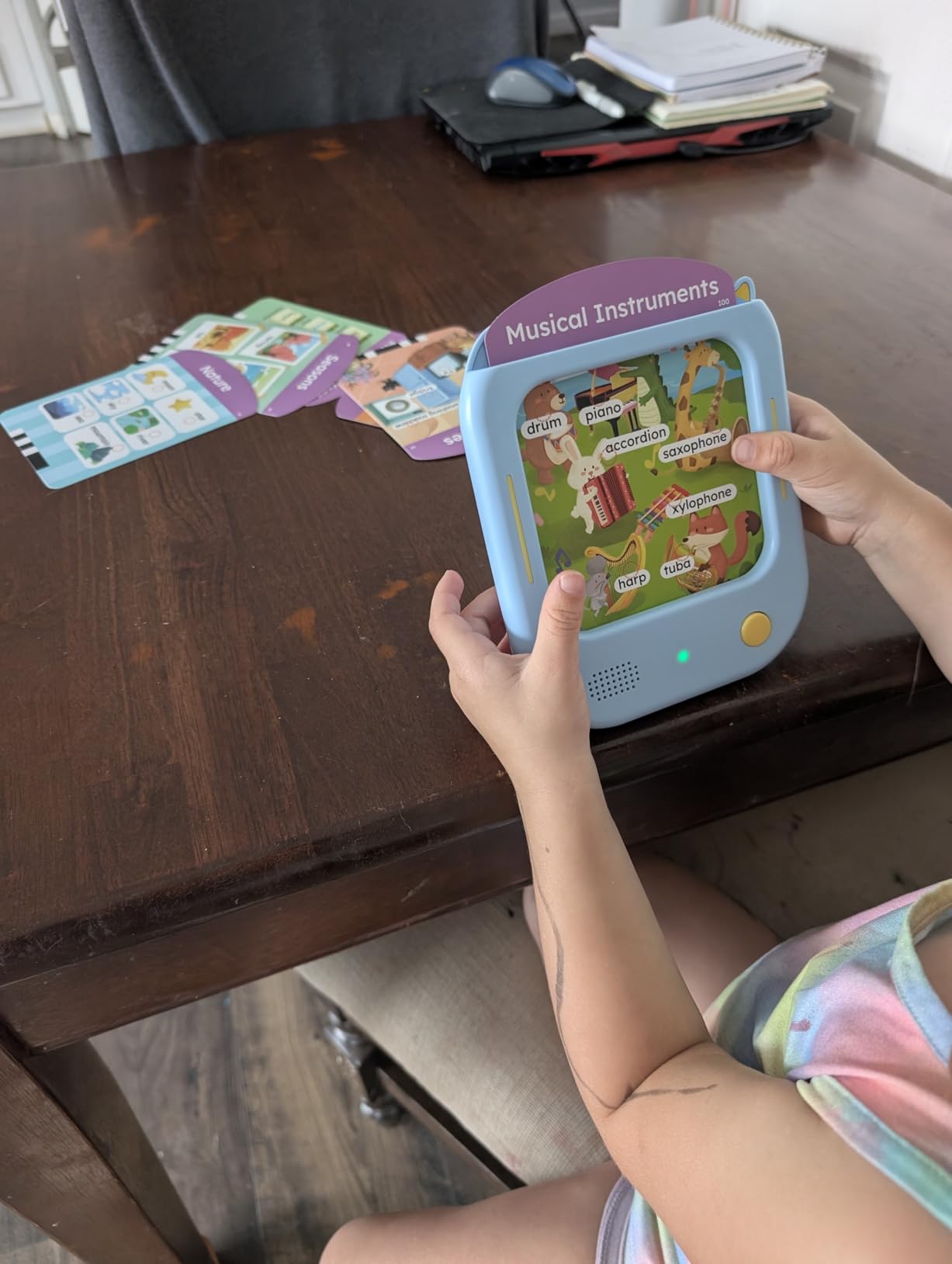 JoyCat Kids Learning Tablet, 156-Page Talking Phonics Flash Cards | 40+ Themes, 600+ Words, 100+ Interactive Games, Learn to Read, Screen-Free Preschool Learning Toys Gifts for 2-6 Year Old customer photo 2