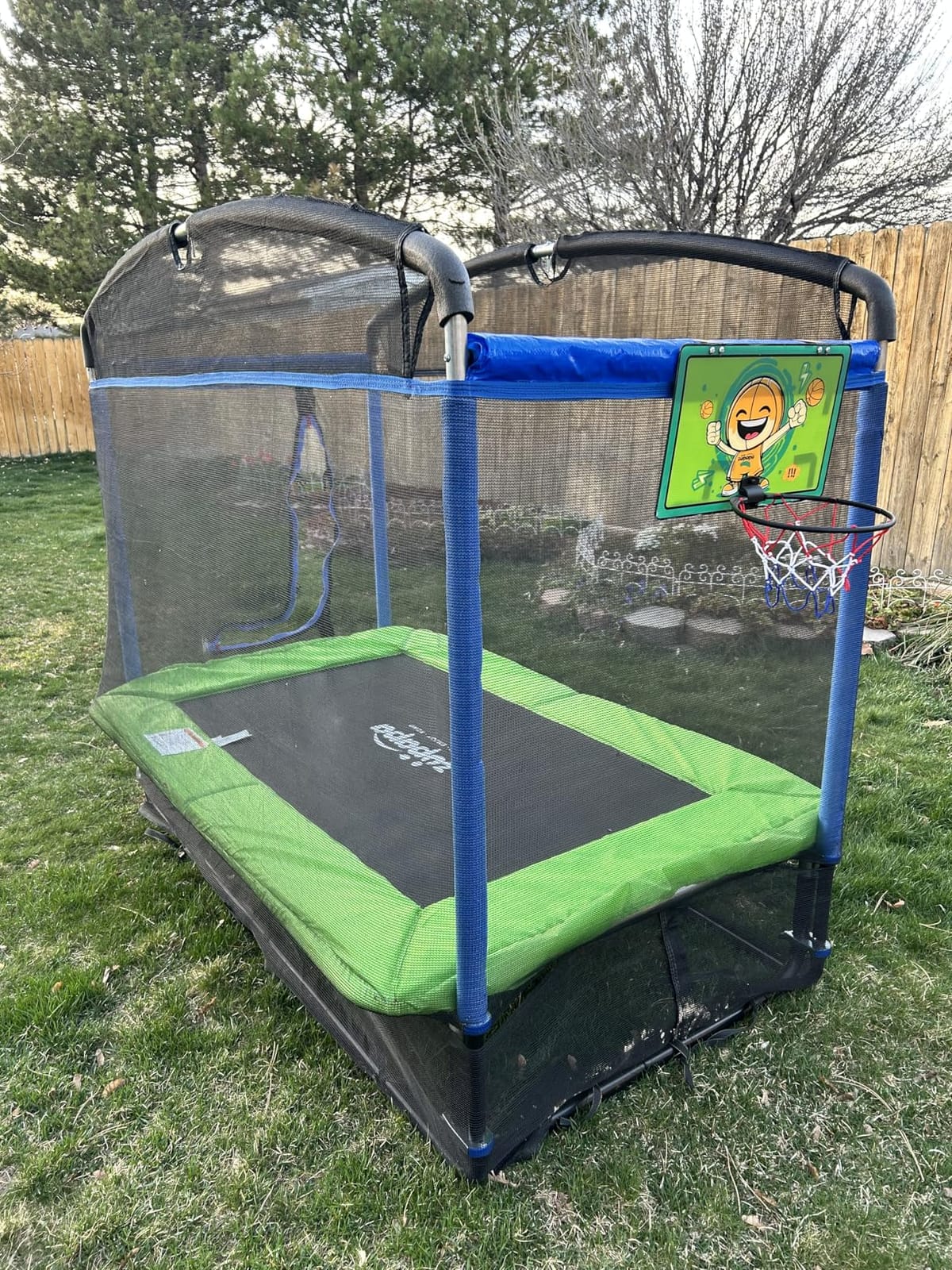 Zupapa 4X6FT Rectangle Trampoline with Basketball Hoop, and Safety Net - Indoor/Outdoor Kids Trampoline for Toddlers Ages 3-6, 220LBS Capacity, Heavy-Duty Galvanized Steel Frame customer photo 2