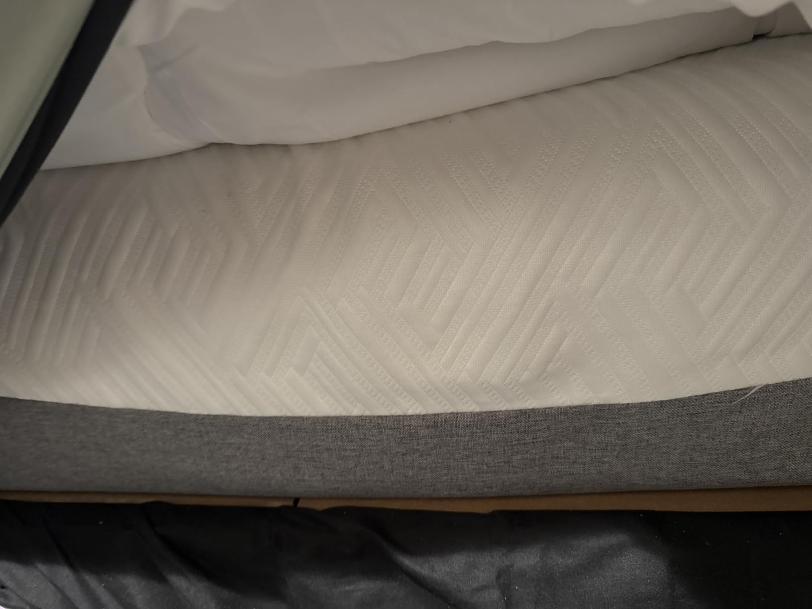 Novilla Bliss Mattress Queen Size, 14 Inch Gel Queen Memory Foam Mattress customer photo 2